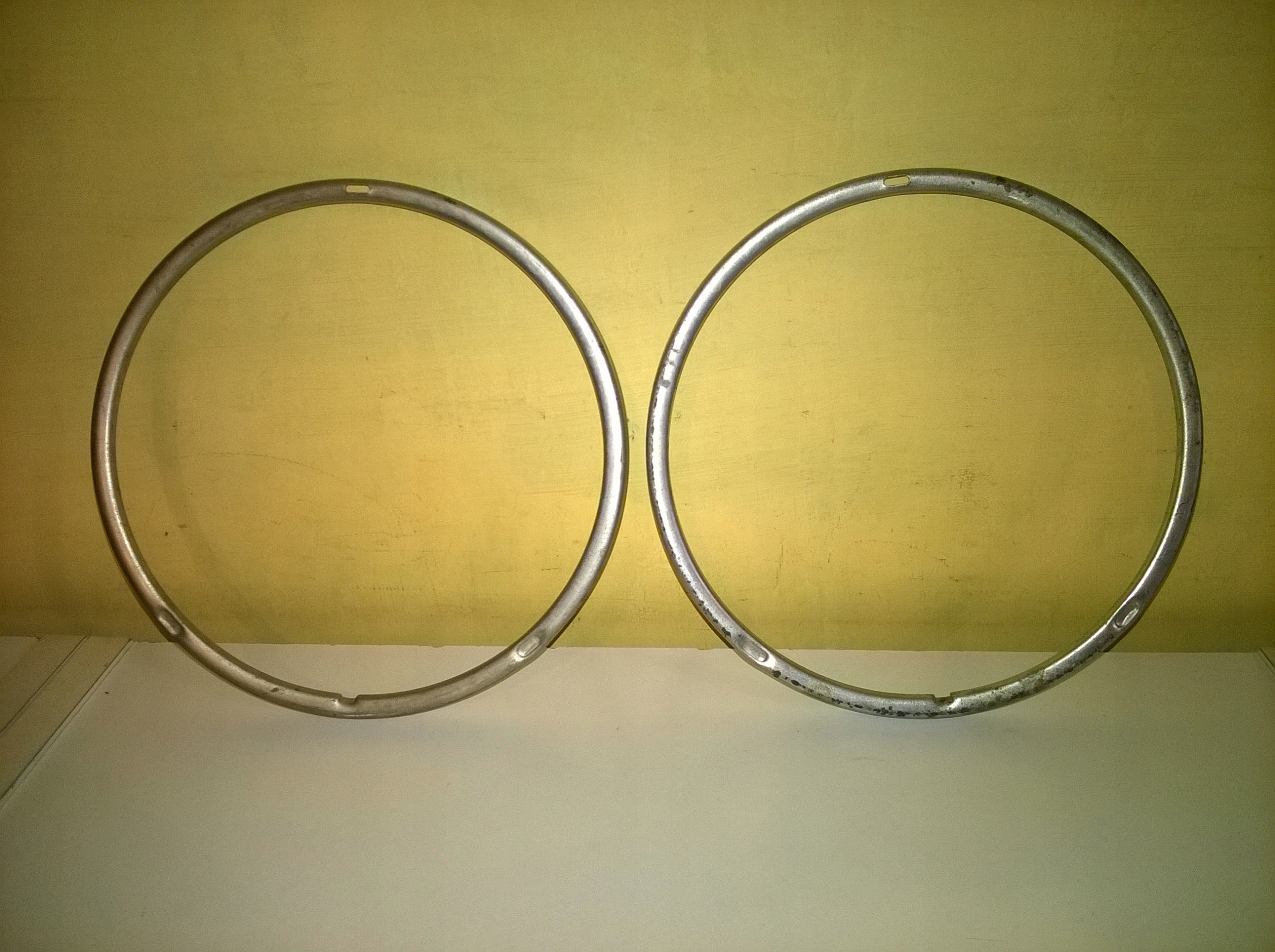 RAMKA MOCOWANIE REFLEKTORA LAMPY PRZÓD SKODA TATRA