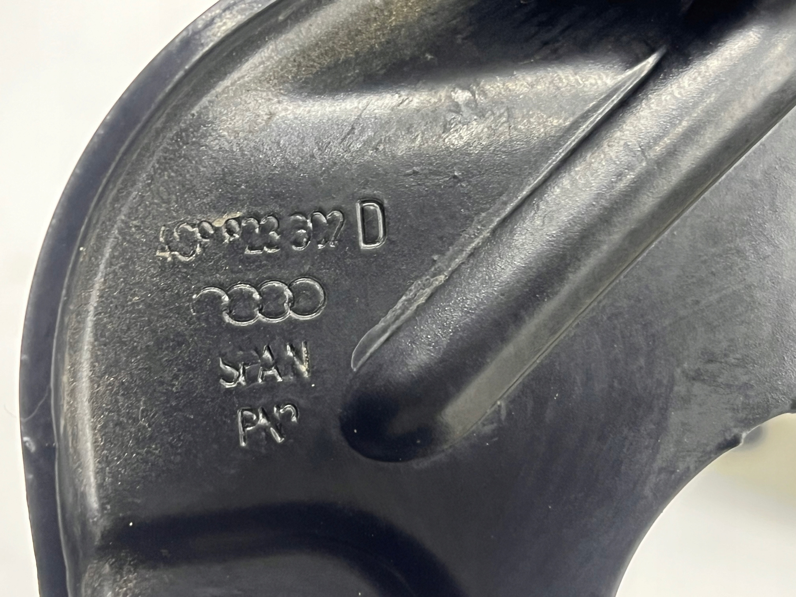 hinge bonnets right + left LY9B A6 C7 4G0 4G8823301D 4G8823302D KOMPLET