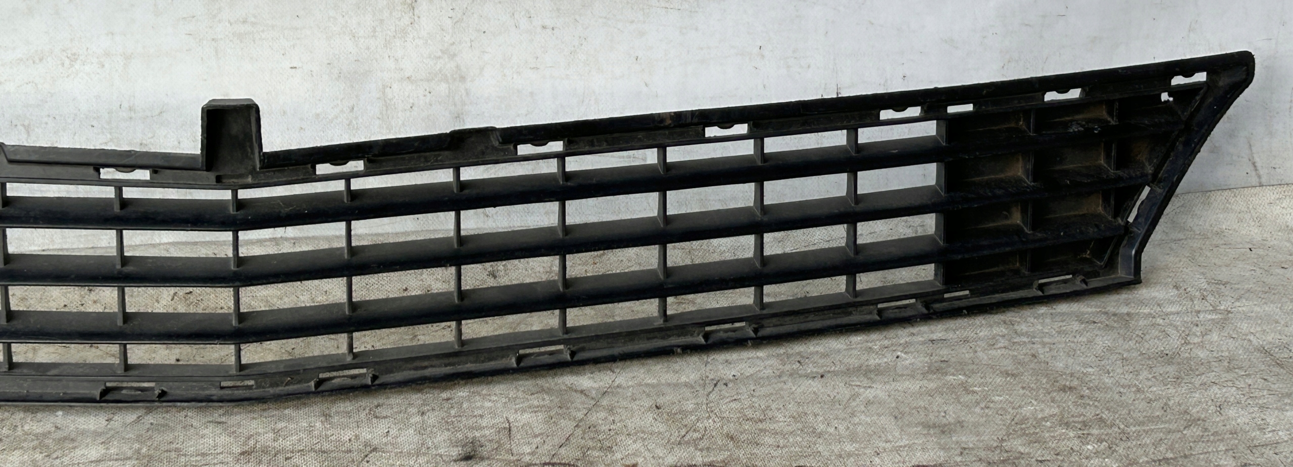 grid of a bumper front MERCEDES B 245 A1698850123