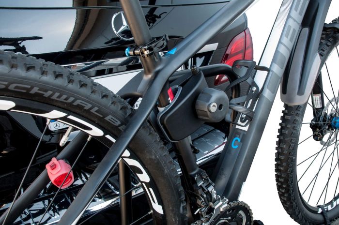 BAGAZNIK ROWEROWY NA HAK NA 2 ROWERY UCHYLANY TUV Number of bicycles 2