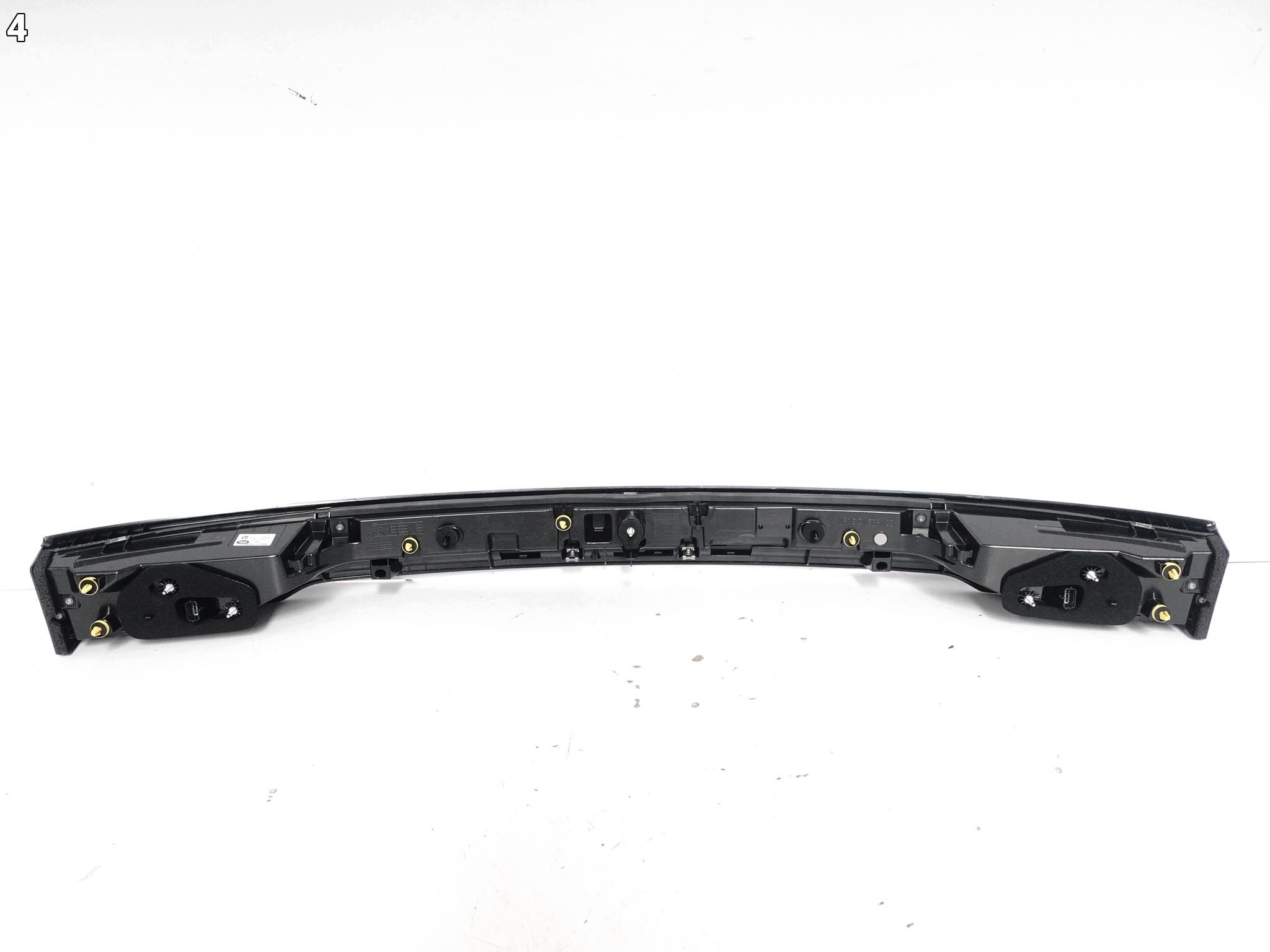 RANGE ROVER VELAR L560 17- light LED cap trunk door cover boot rear part EU