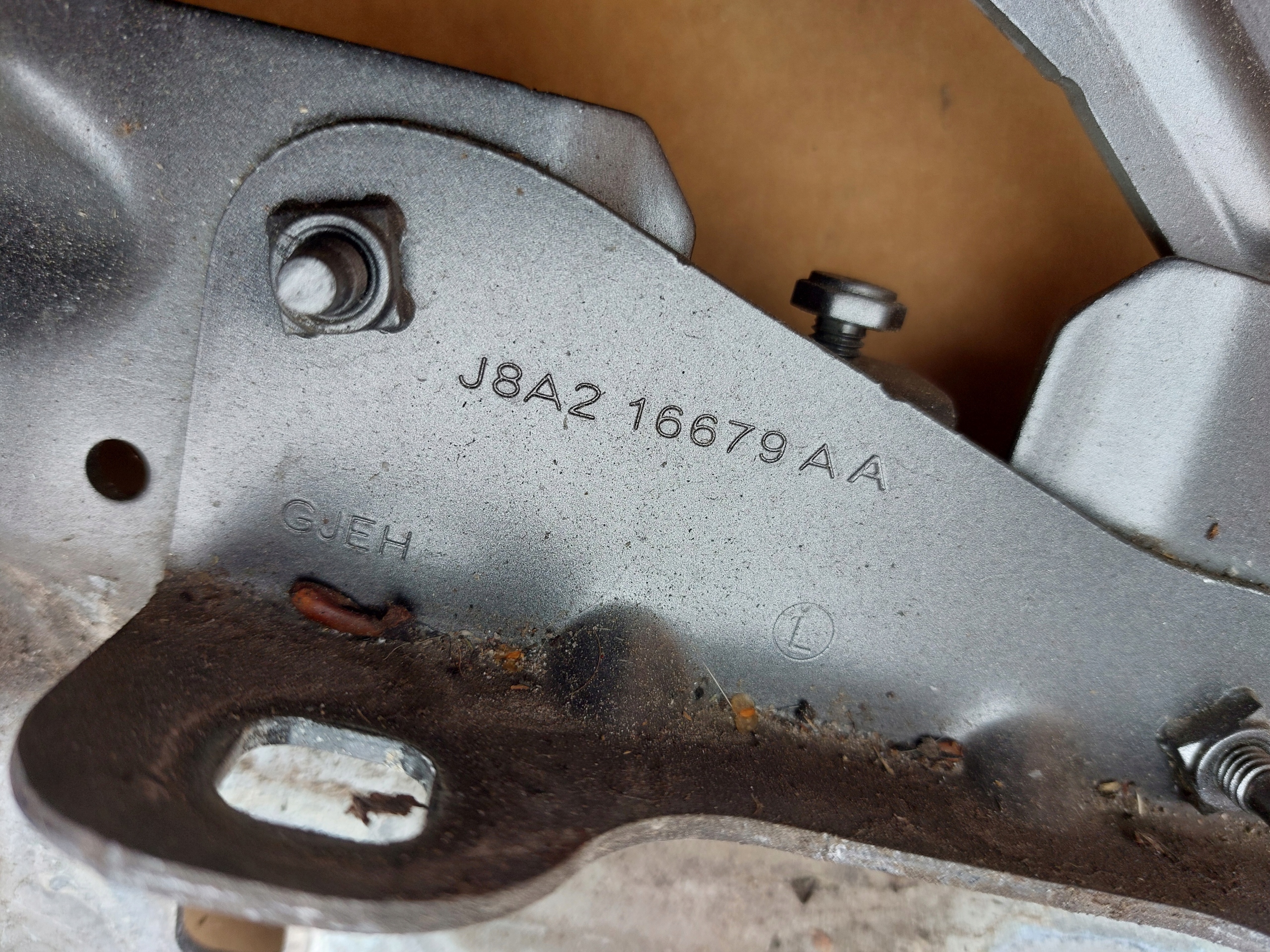 bonnet hinges RANGE ROVER VELAR 19r right left J8A2-16800-AF J8A2-16801-AF