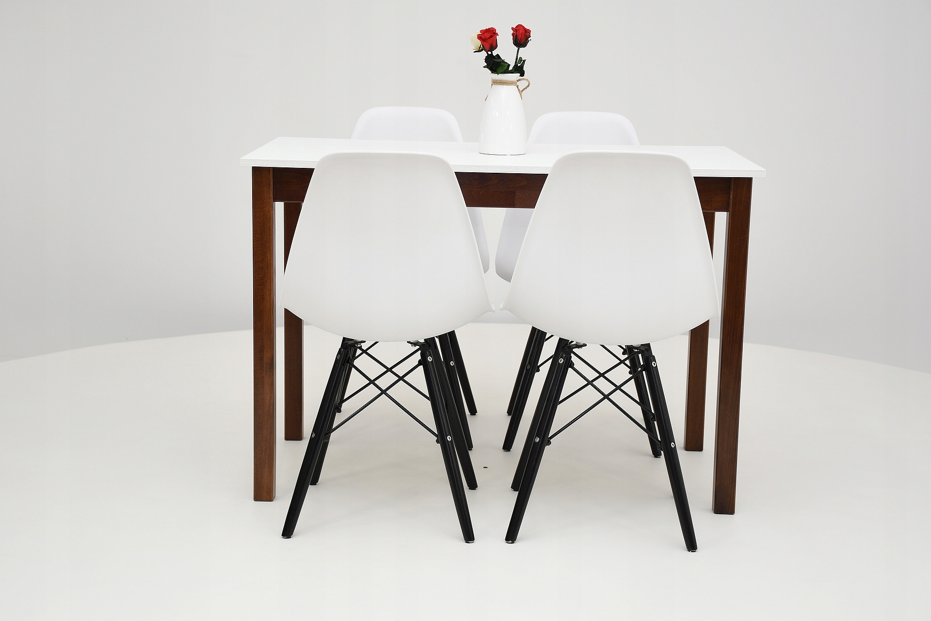 MAŁY ZESTAW DO KUCHNI STÓŁ + 4 KRZESŁA Długość stołu 110 cm