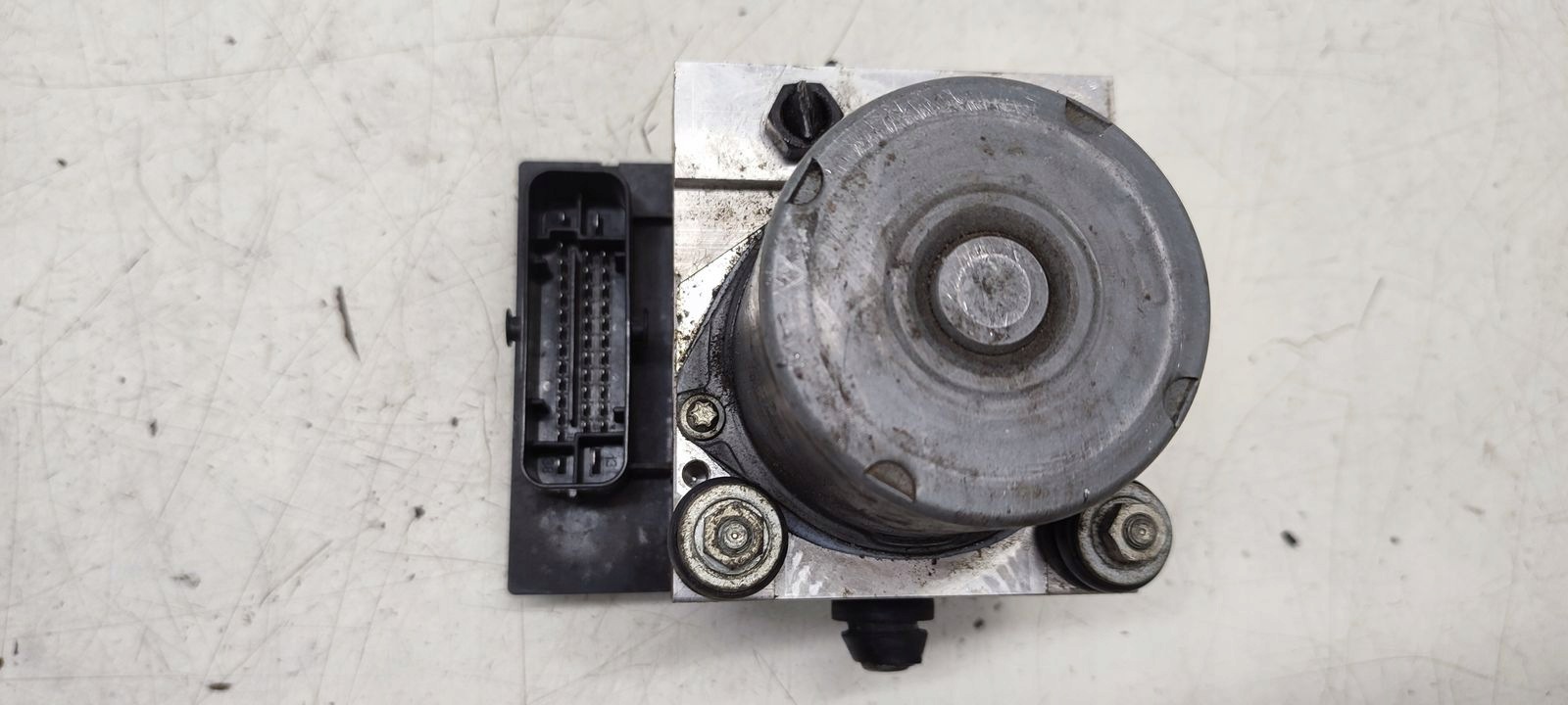 pumpa ABS Audi A6 C6 2,4 V6