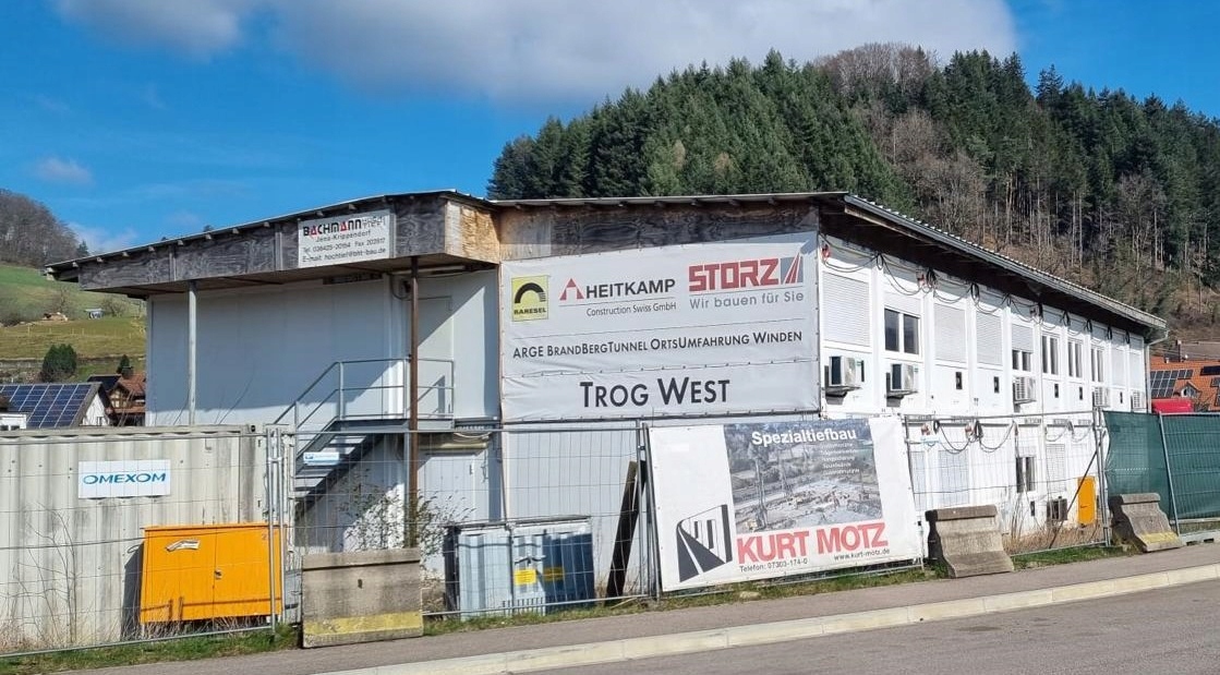 OBIEKT WIELOMODUŁOWY KONTENERY BIUROWE MIESZKALNE HANDLOWE