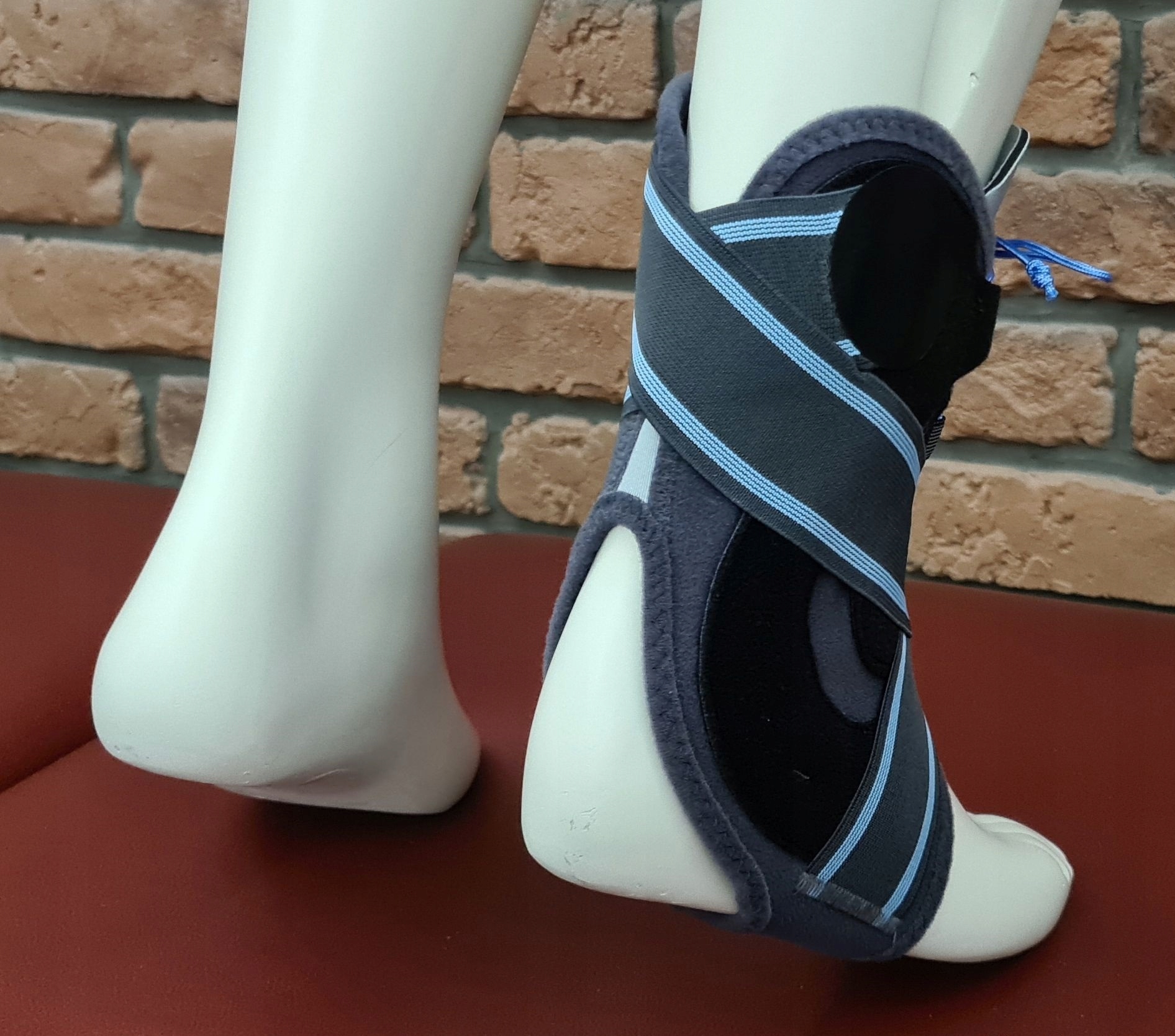 WZMOCNIONY STABILIZATOR SPORT KOSTKA PREMIUM 2/M Wyrób medyczny tak