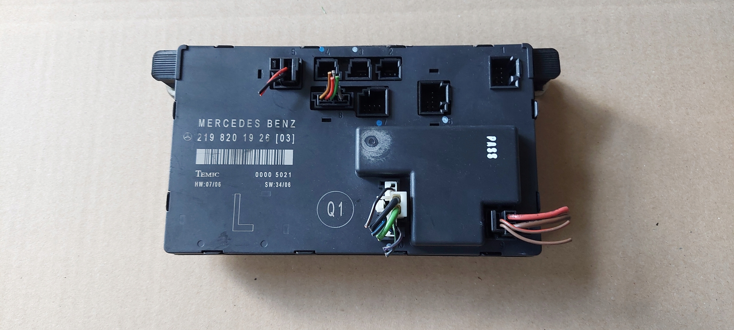 module door left front MERCEDES CLS W219 2198201926 *K11