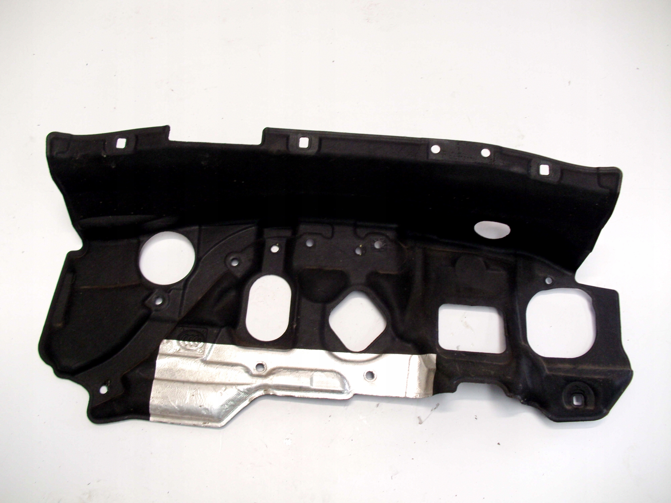 WYGŁUSZENIE ŚCIANY GRODZIOWEJ KIA NIRO 1.6GDI