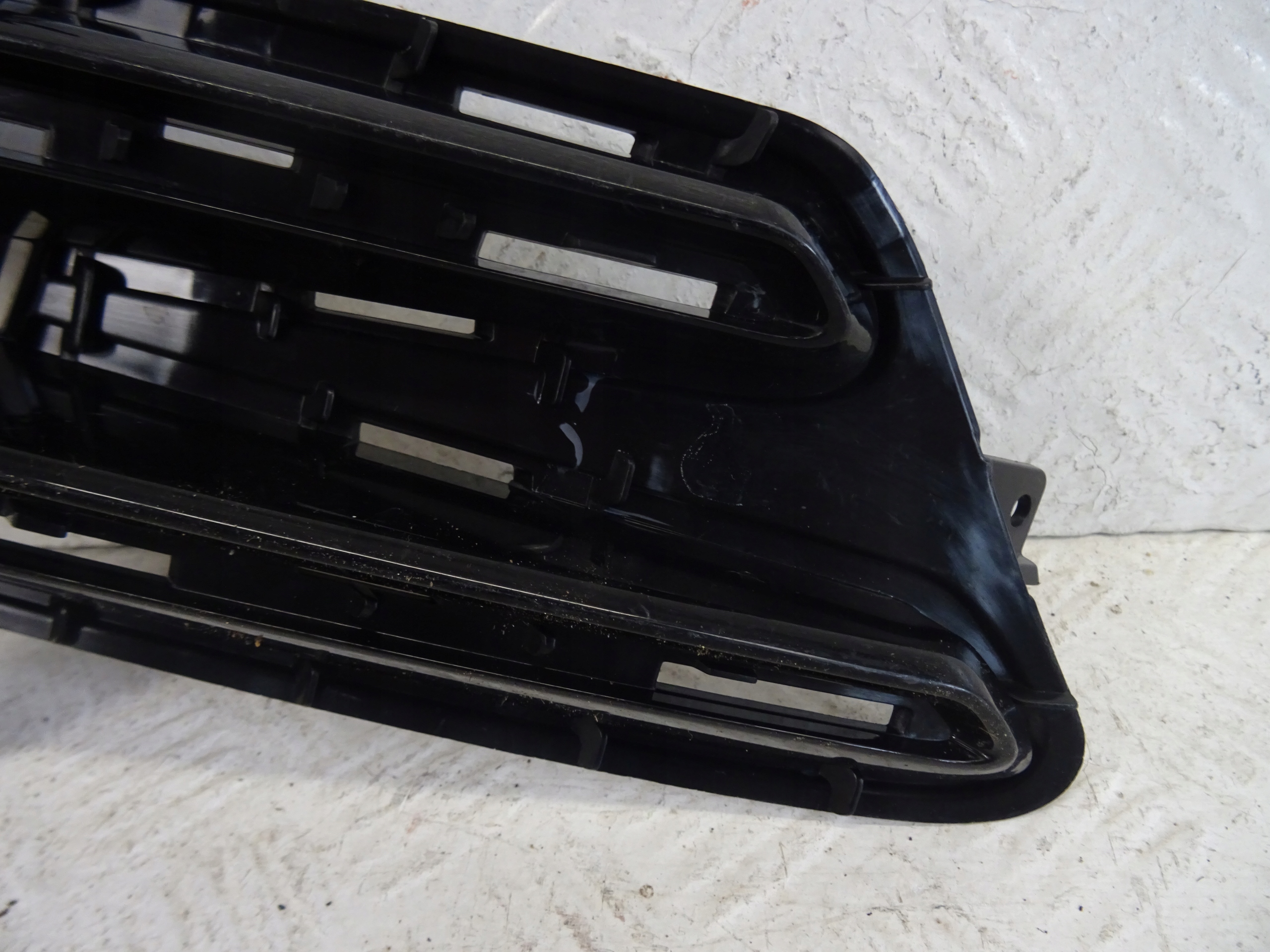 grid of a bumper front front left BYD SEAL U 2803113