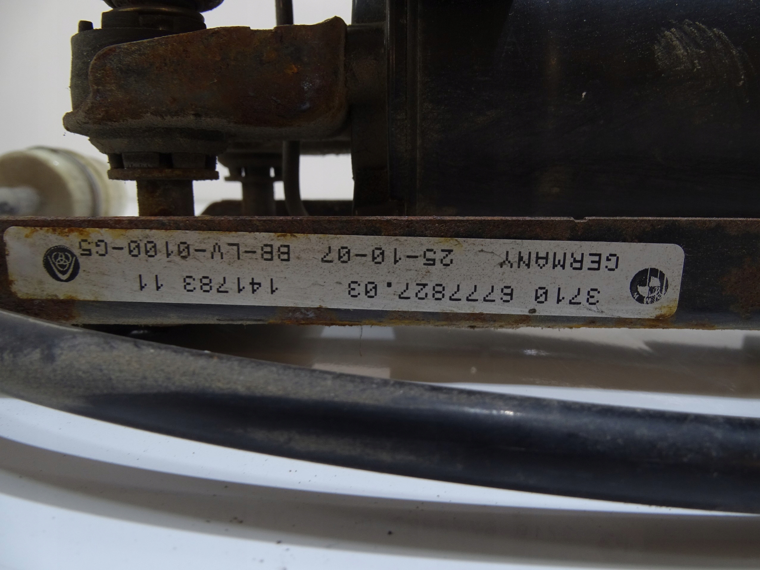 compressor; springing NIVO BMW E61 6777827 (4817442)