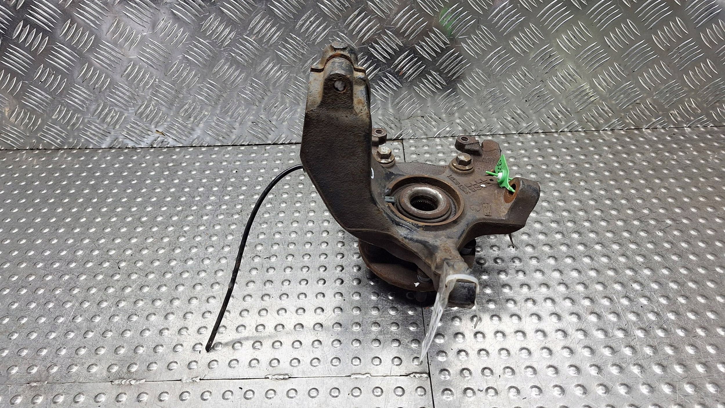 swing left front 3M51-3K171-BF FORD FOCUS MK2 C-MAX MK1