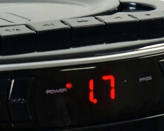 MAGNETOFON RADIO CD BOOMBOX FIRMOWY BUSH PRO 6664 Rodzaj jednokasetowy