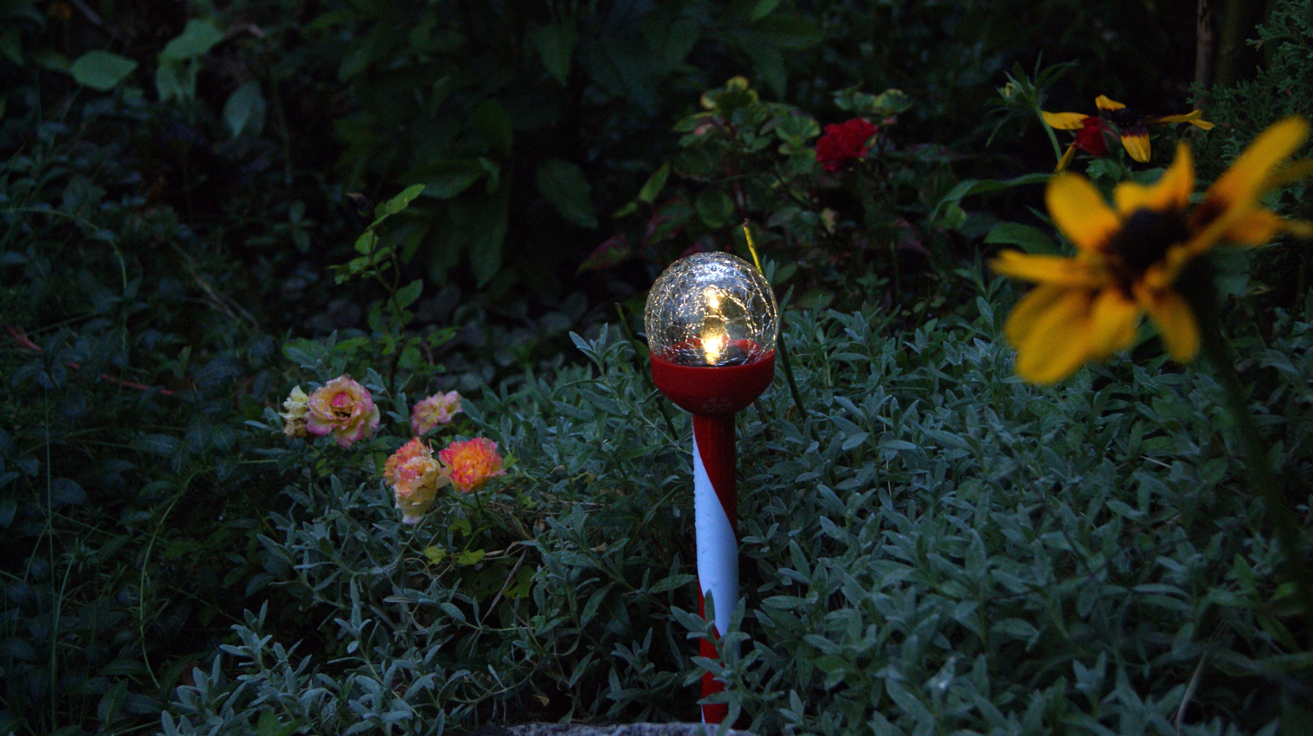 LAMPKA KULA ŚWIĄTECZNA BIAŁA SOLAR MALAGA Marka Luxform