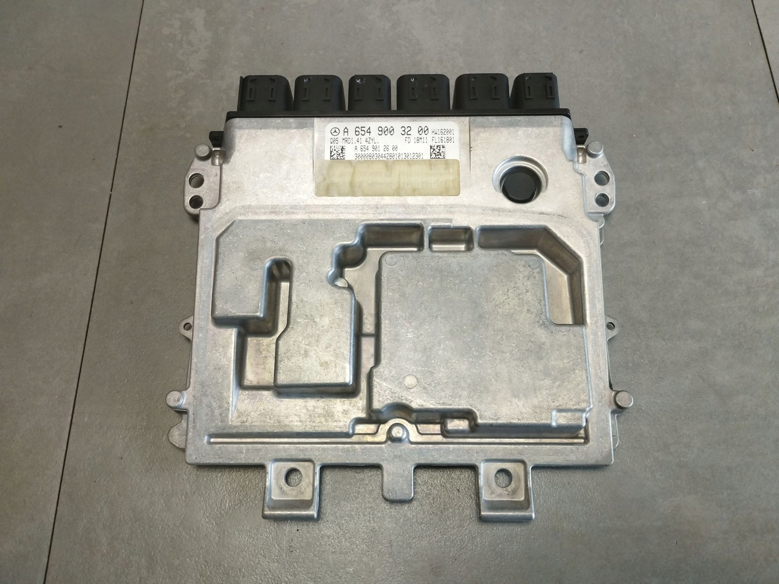 Mercedes-Benz E W213 2.0 CDI control unit computer A6549003200