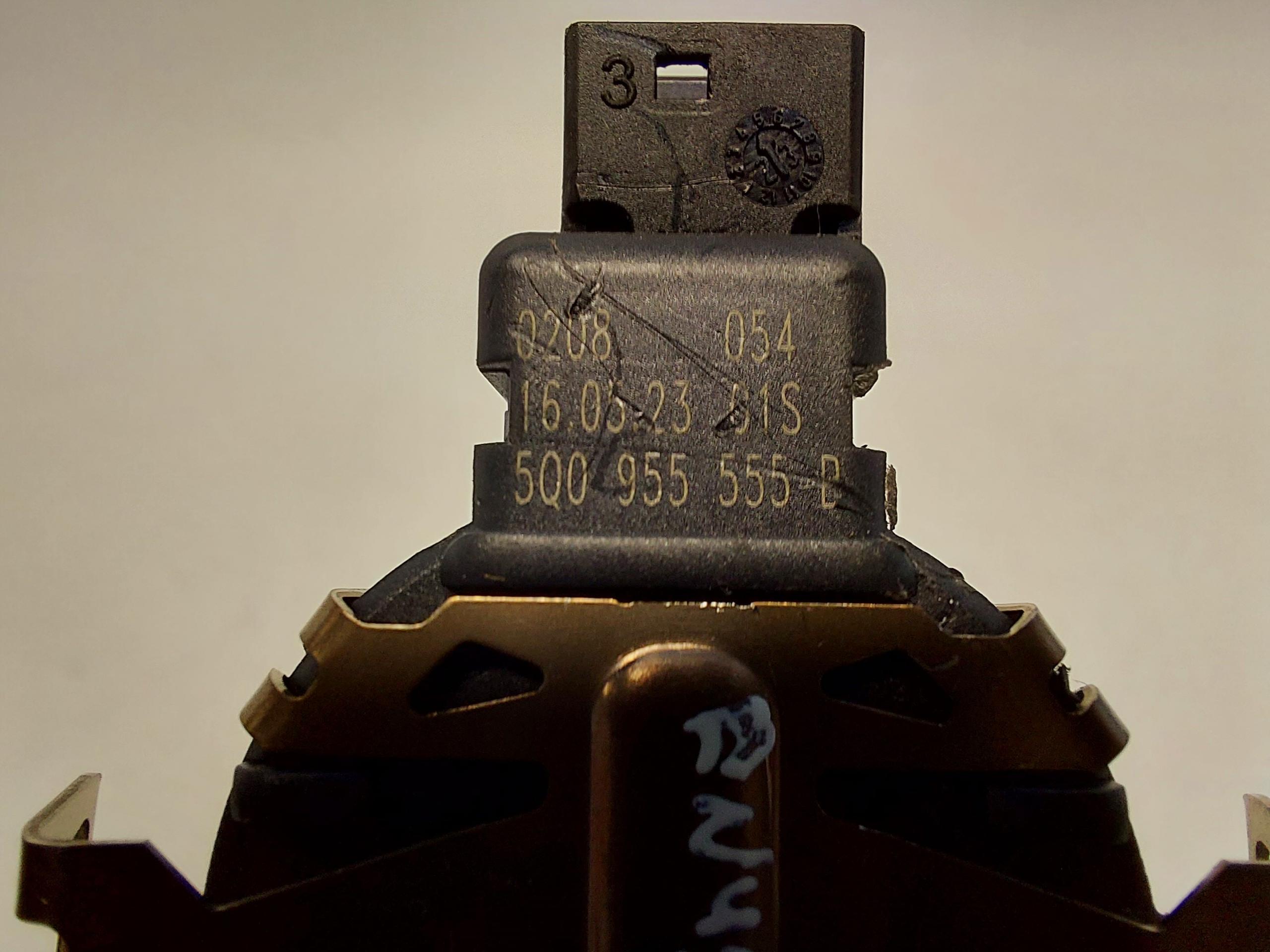 SKODA ENYAQ 5LA sensor swiatla rain 5Q0955555B