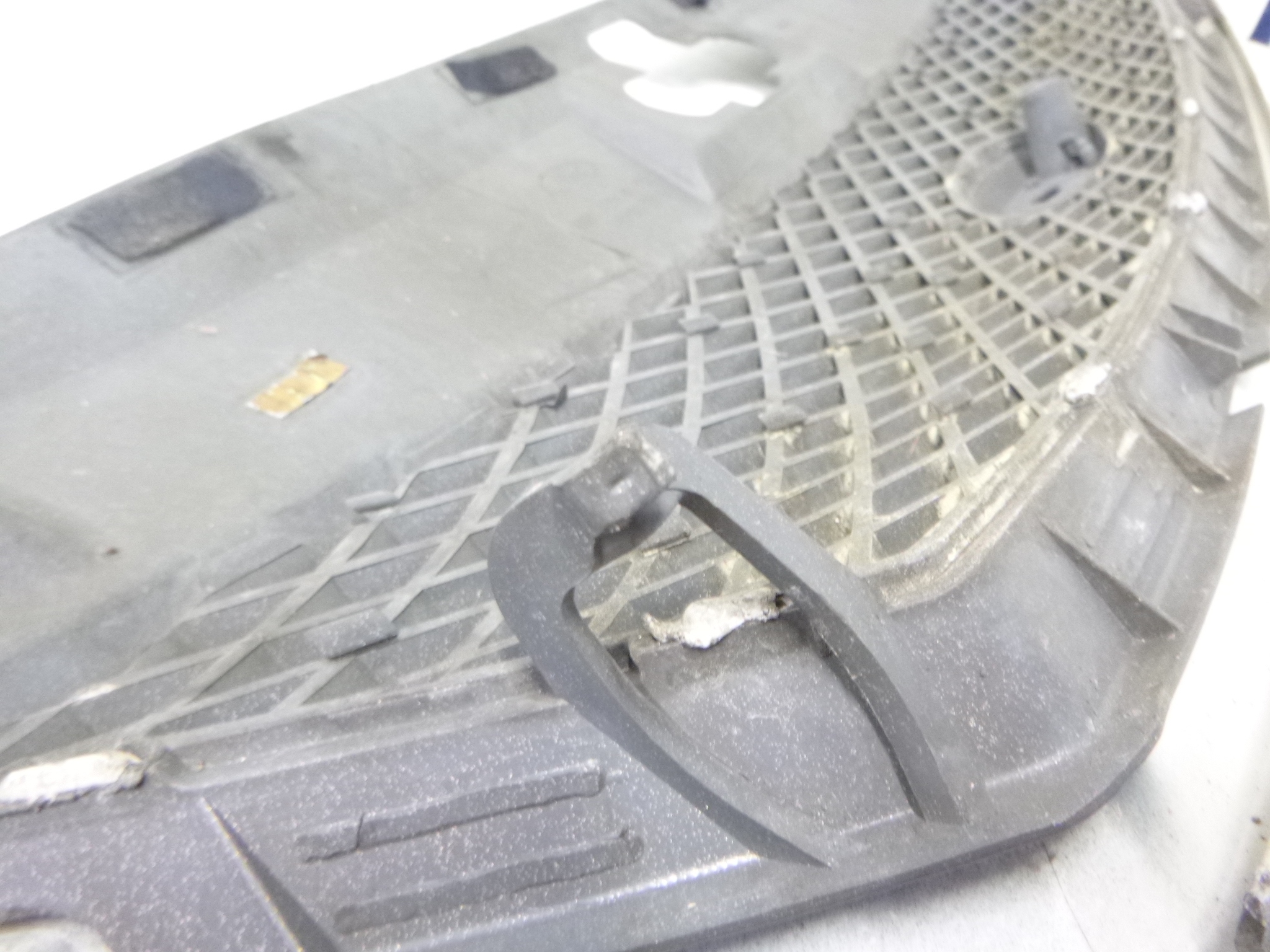 GRILL GRILL FORD MONDEO III 2003R. G0