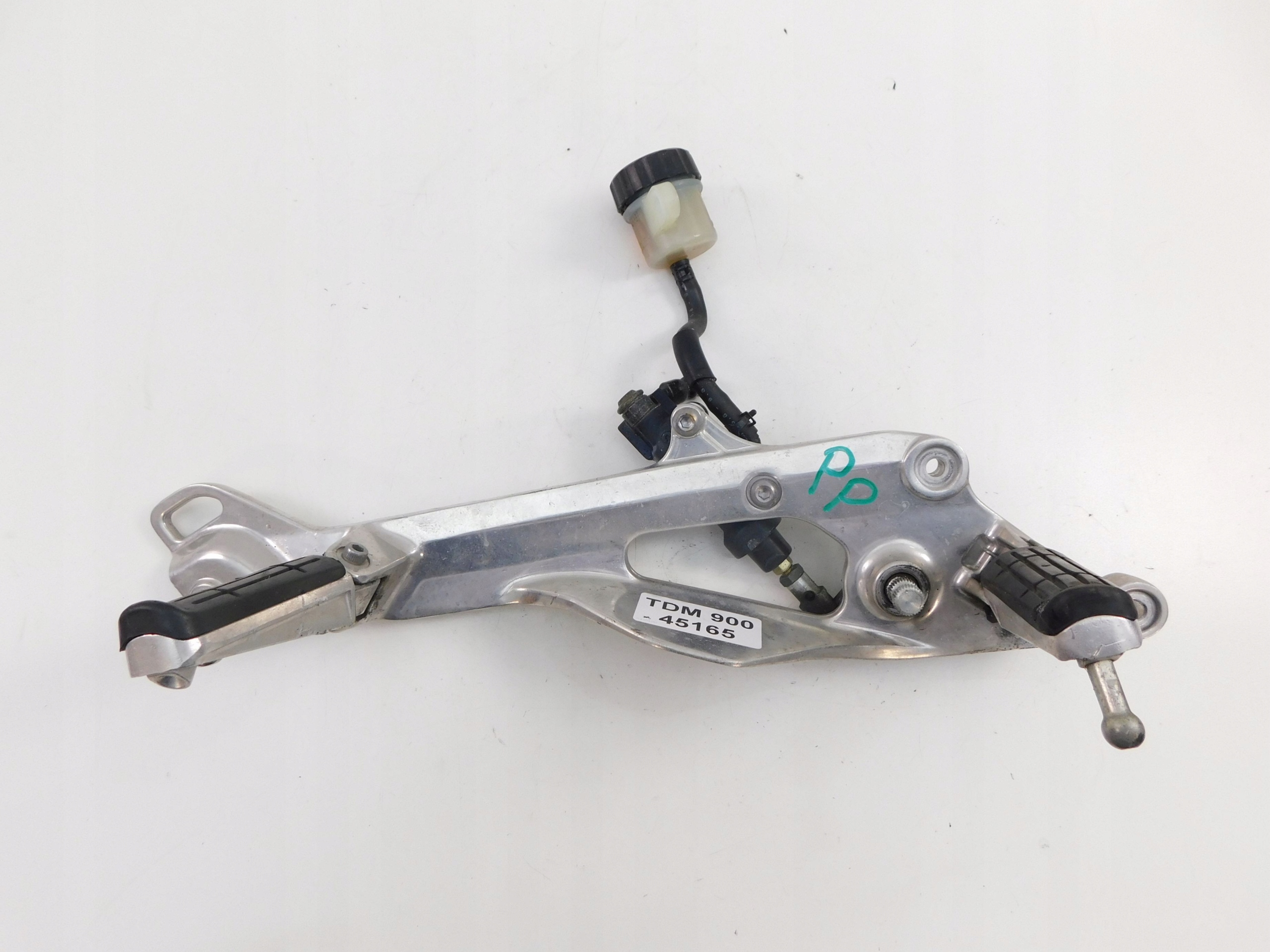 YAMAHA TDM 900 НАБОР ПРАВОЙ ПОДНОЖКИ ТОРМОЗНОЙ НАСОС