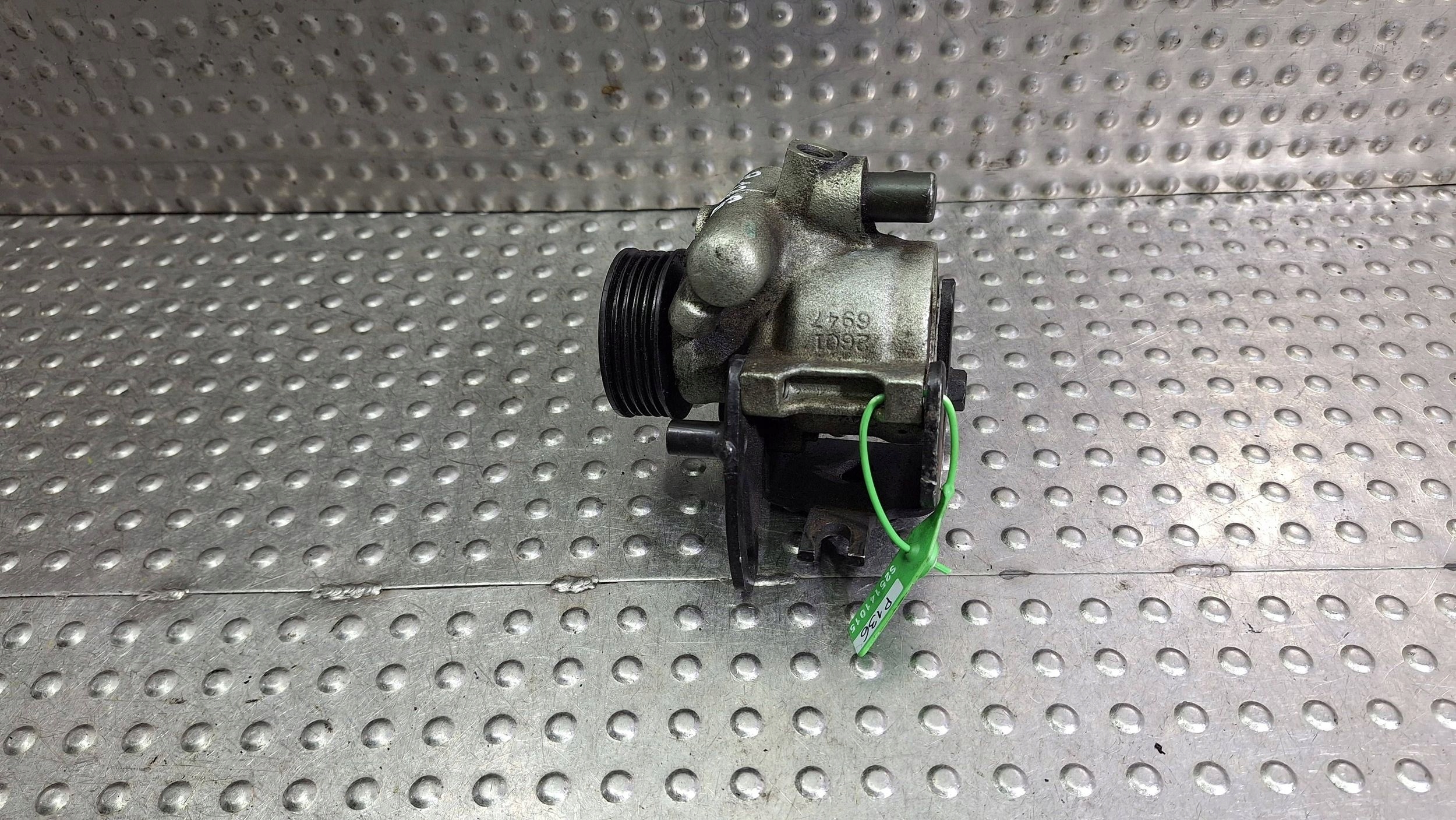 servo pump 93BB-3A674-CB FORD MONDEO MK1 MK2 1.8 TD