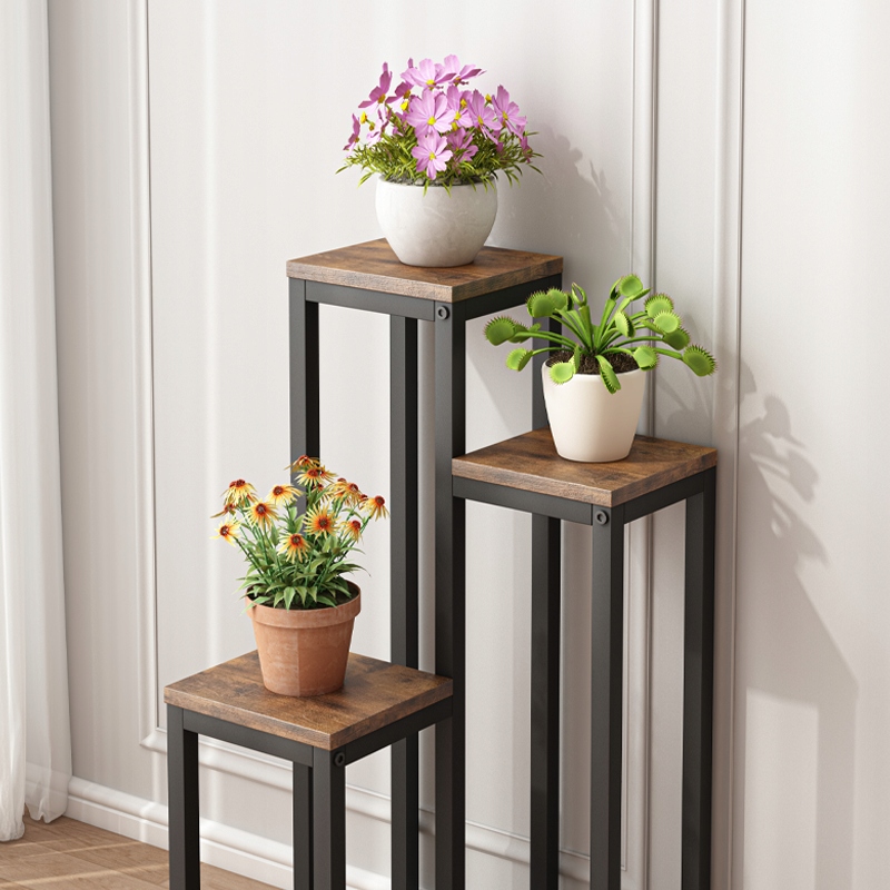 KWIETNIK STOJAK NA ROŚLINY KWIATY DONICZKI RUSTYKALNY REGAŁ METALOWY LOFT Wysokość produktu 67 cm