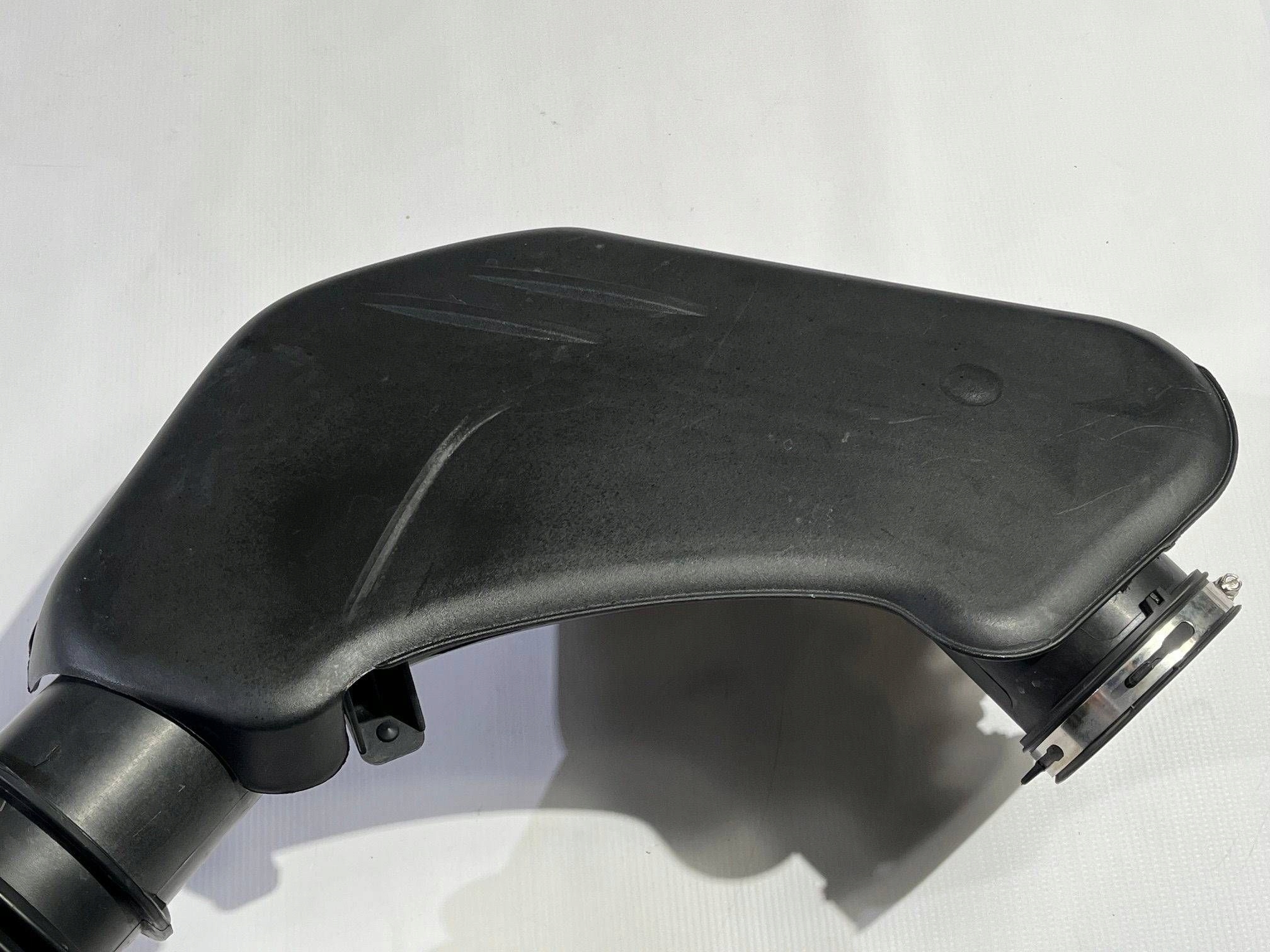 Rezonator dolotu intake pipe air Dodge Challenger Charger 3.6 2011-2019