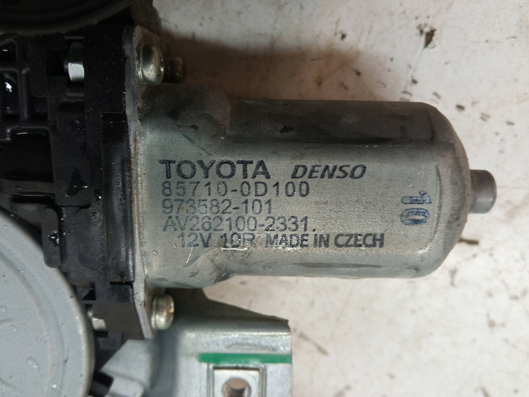 mechanism windows right front 857100D100 Toyota Yaris III (2011-)