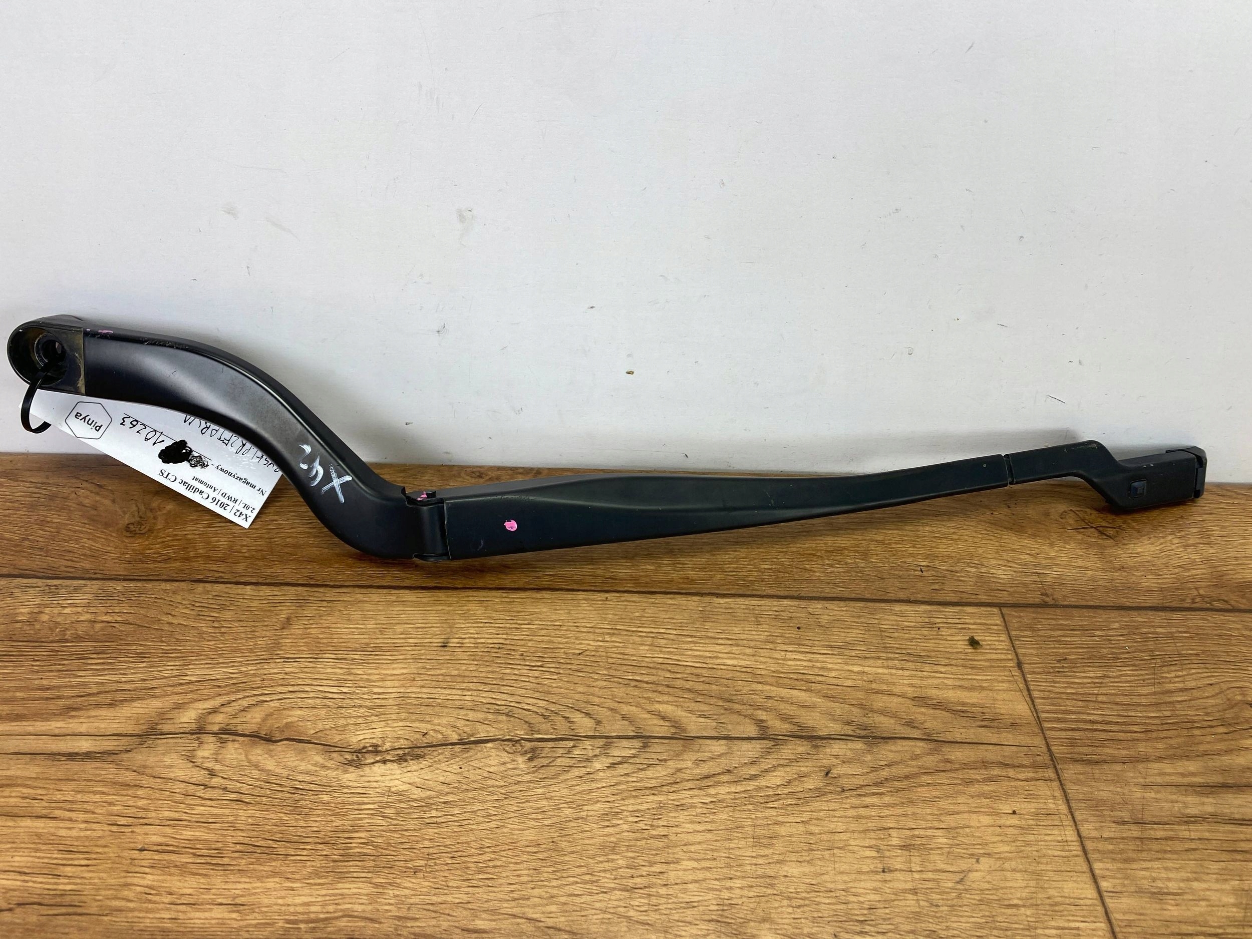 wiper arm windows Cadillac CTS III 2014+