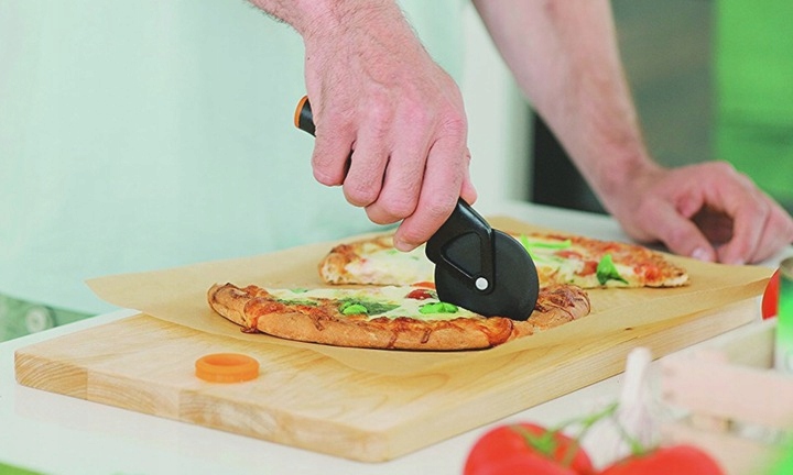 Fiskars nóż do pizzy 1019533 Marka Fiskars
