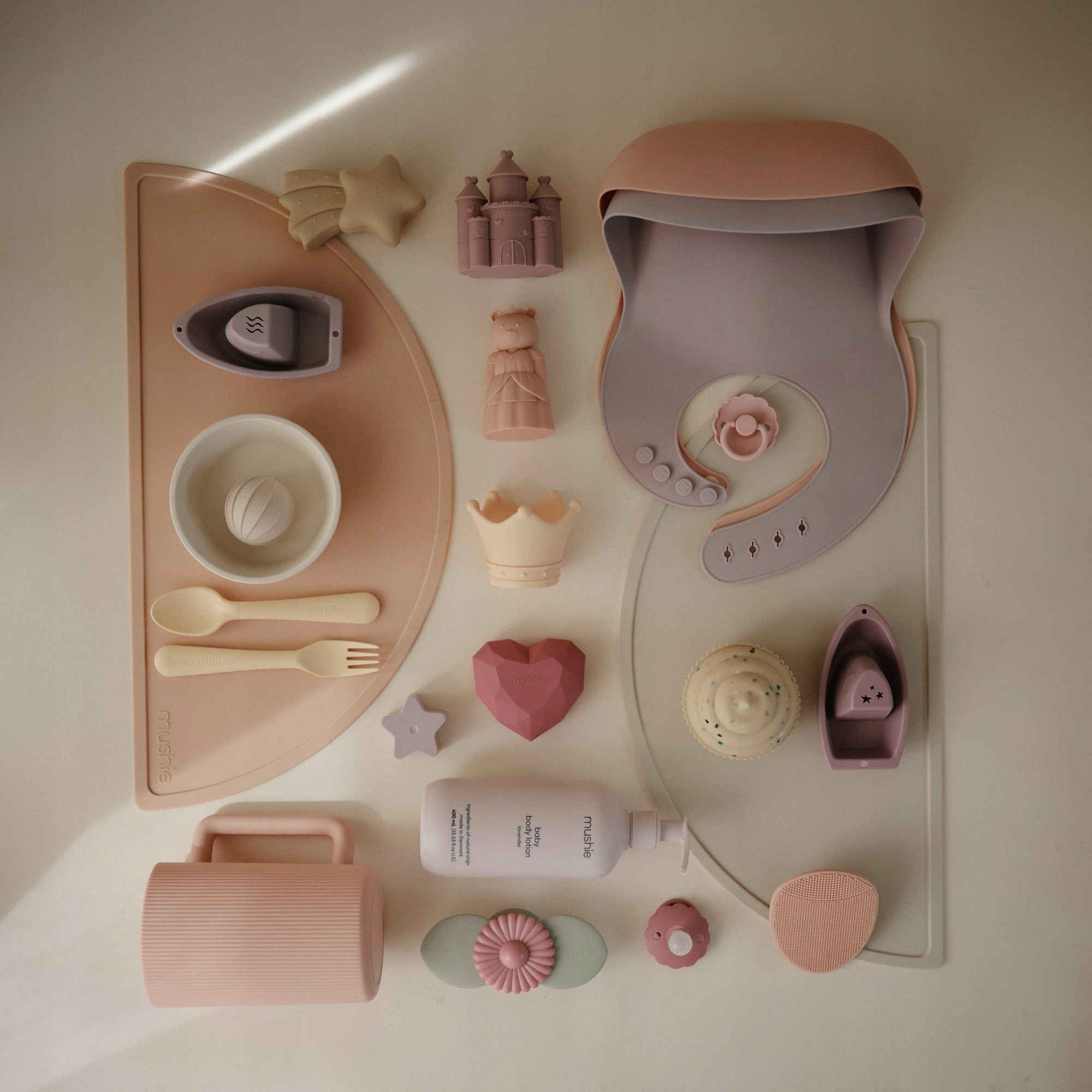 ZESTAW ZABAWEK DO KĄPIELI PRINCESS KSIĘŻNICZKI 4 SZTUKI MUSHIE Materiał inny