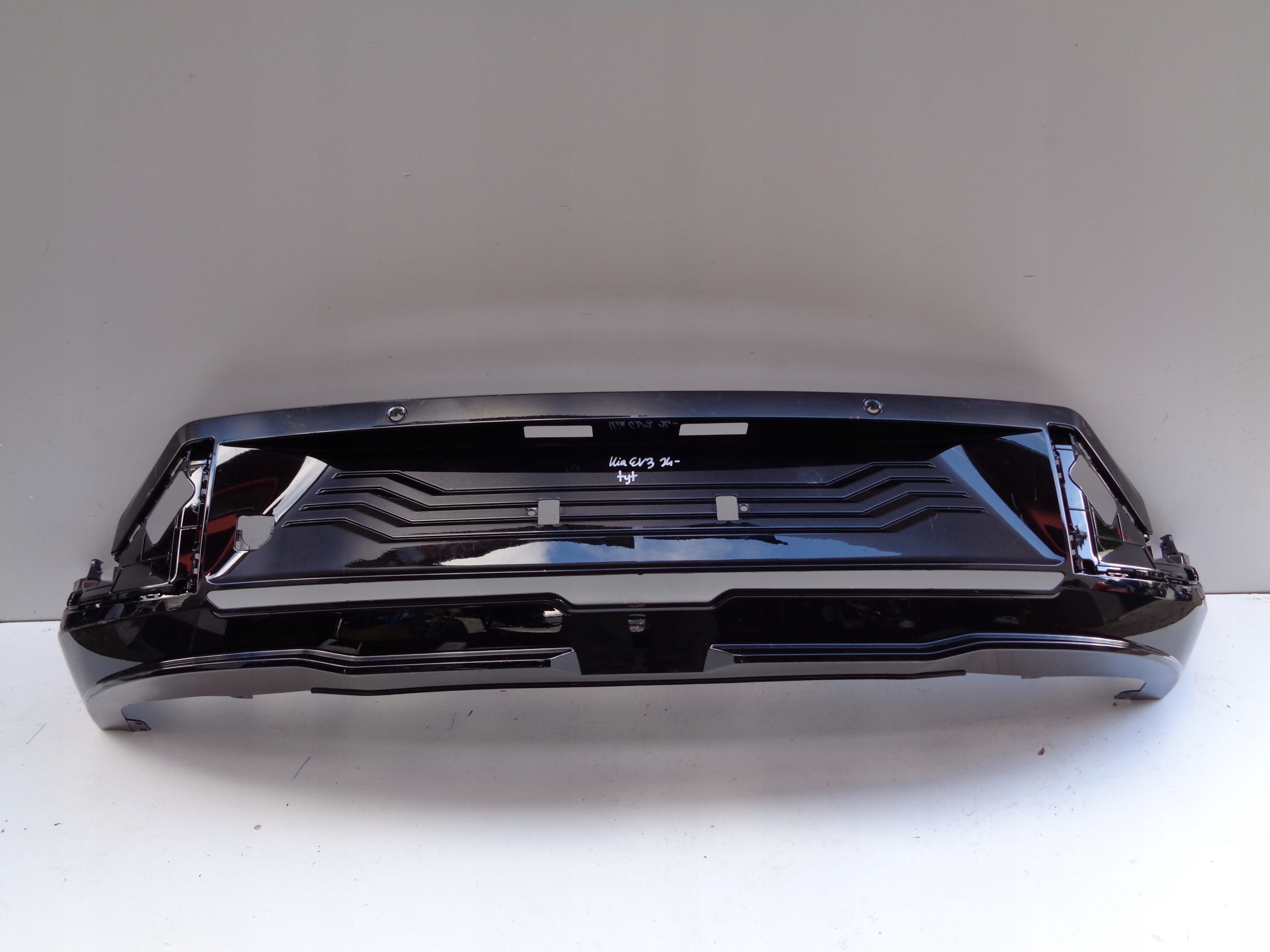 bumper rear accessories KIA EV3 24