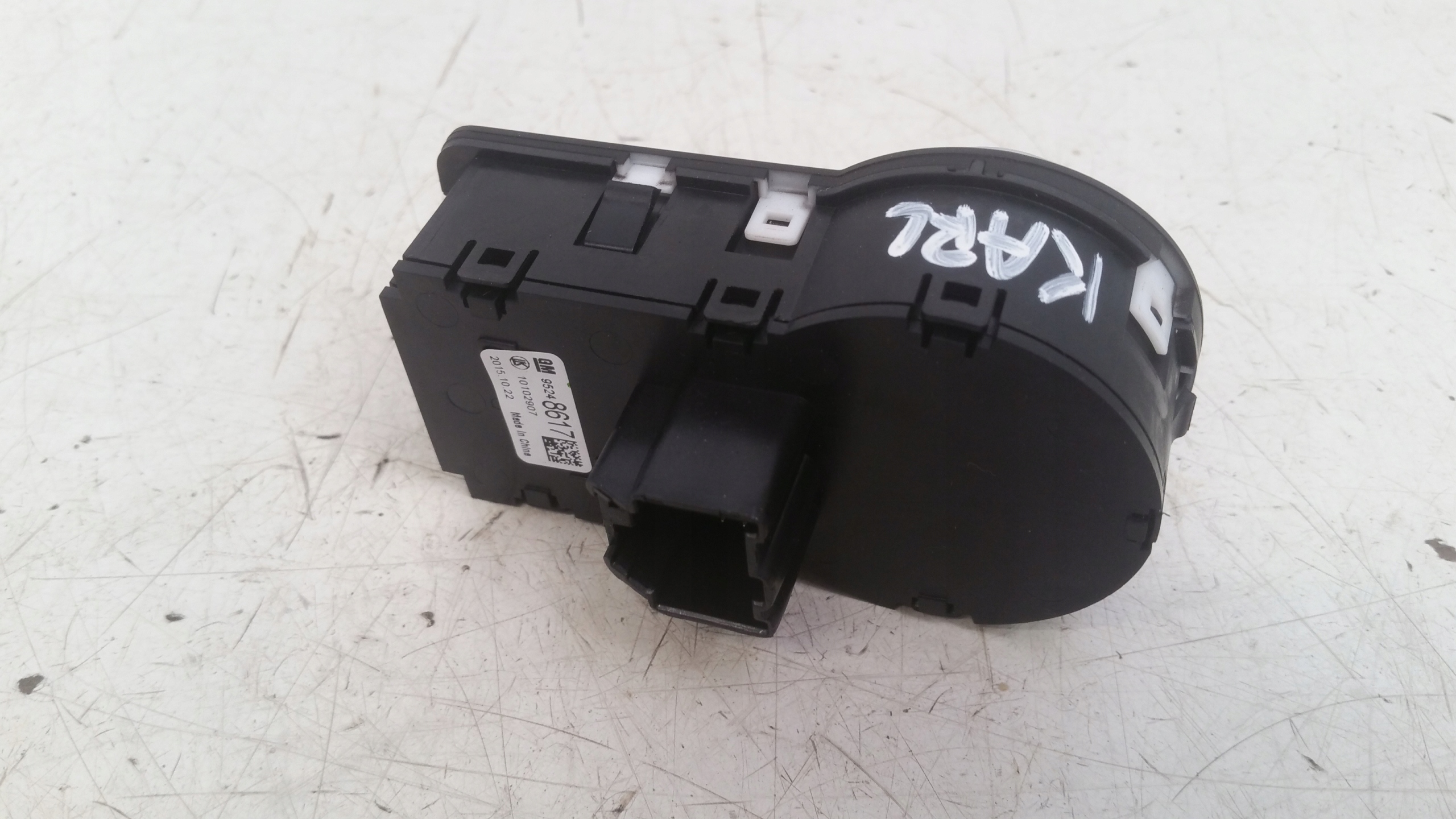interruttore luci 95248617 Opel Karl