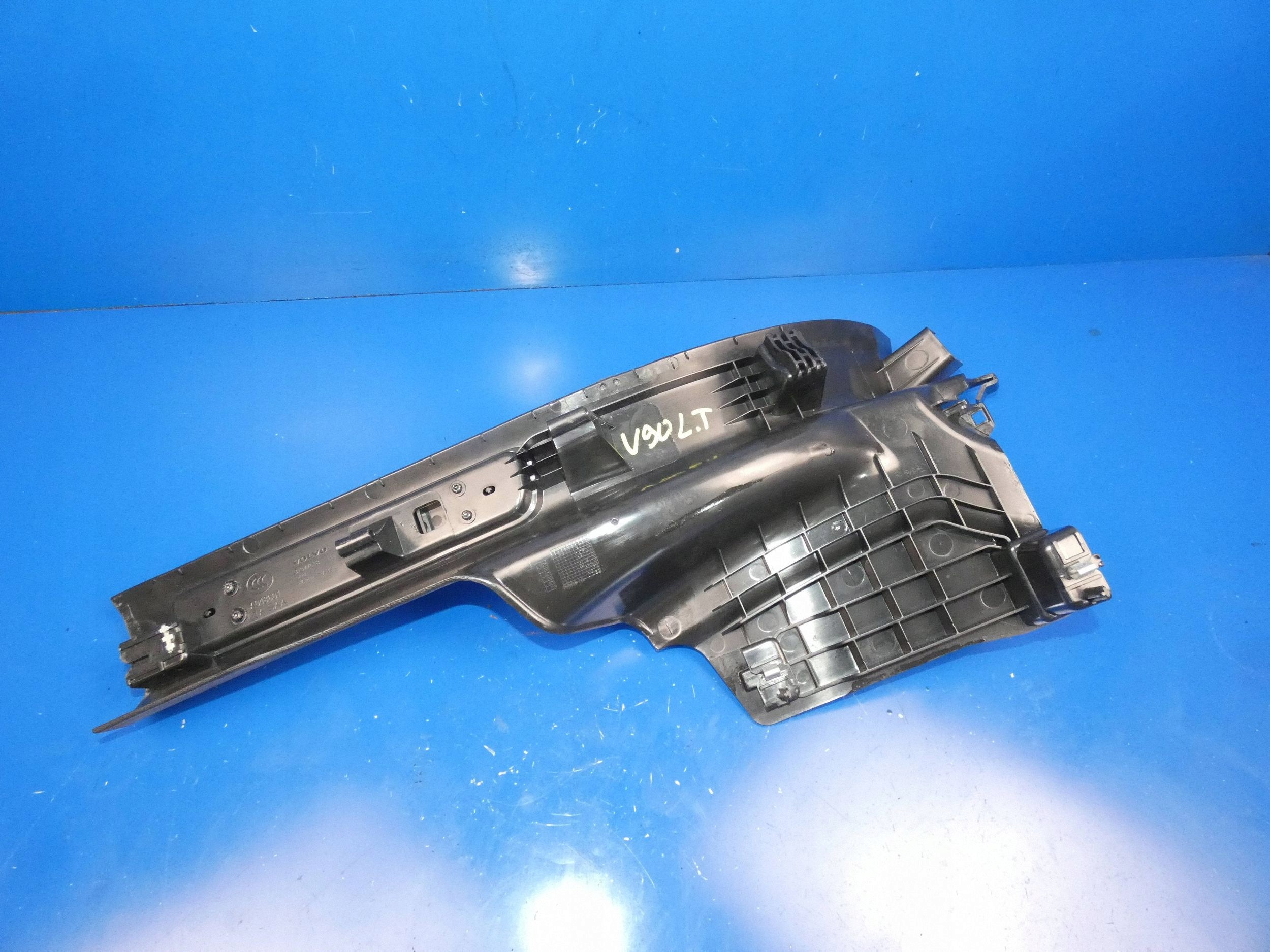 VOLVO V90 II KOMBI moulding threshold inner left rear part