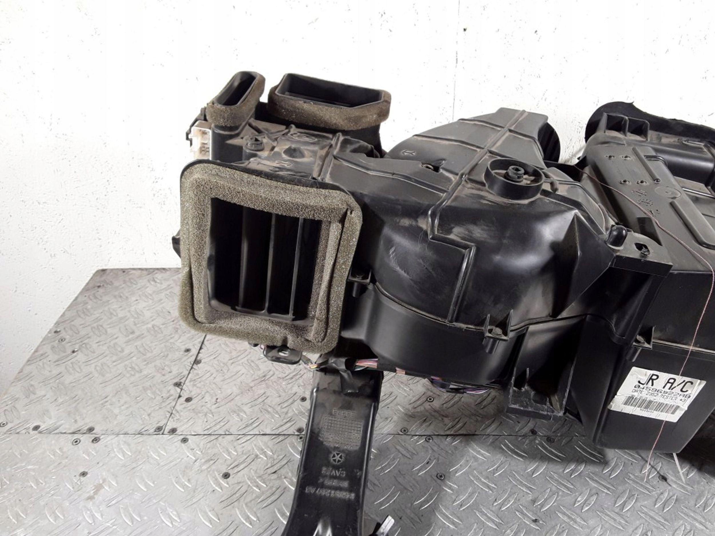 2002 CHRYSLER SEBRING (ST-22 - JR) Группа нагреватель 04885213AA