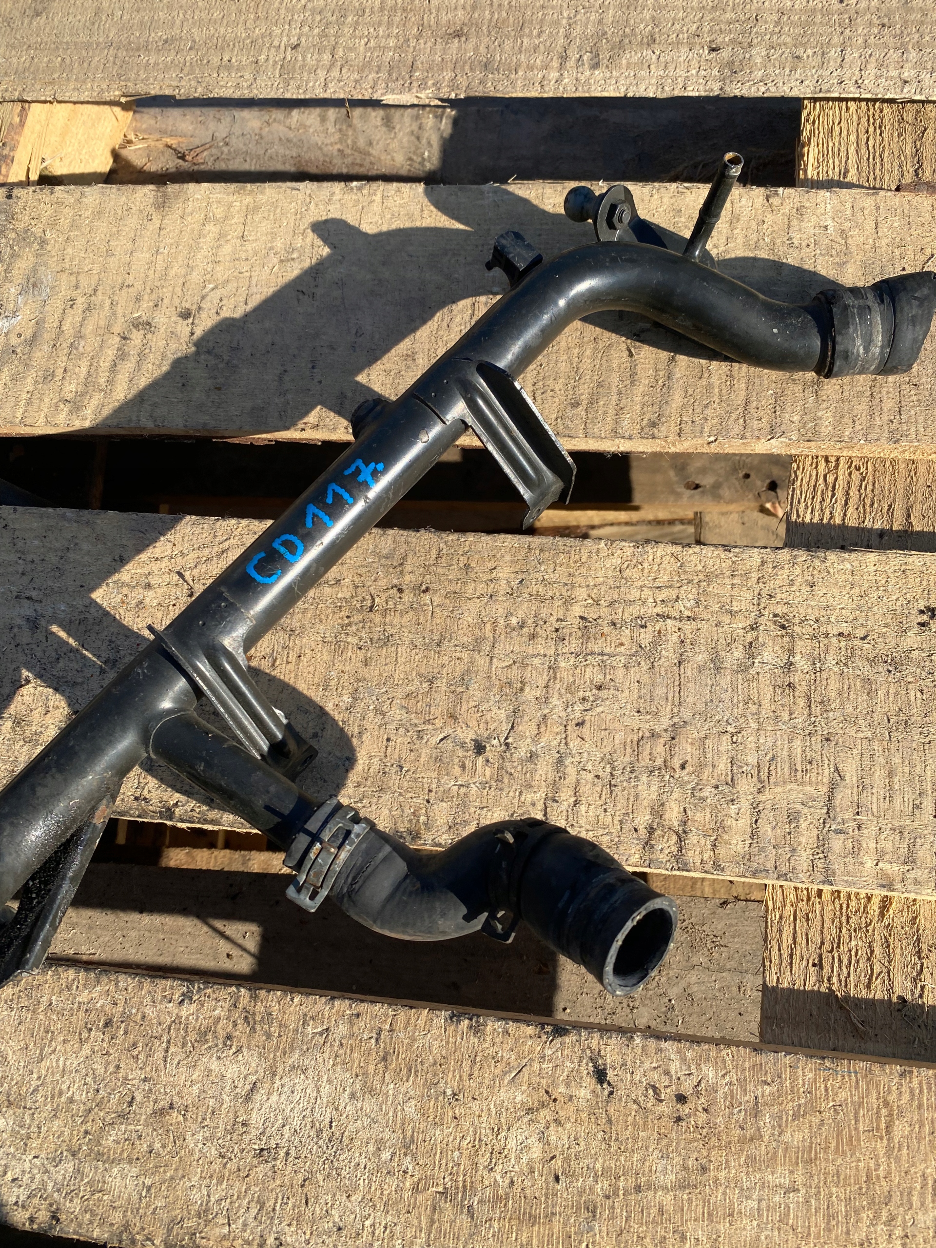 crijevo prijenos vode AUDI A4 B7 2.0TDI 8E0121101AA