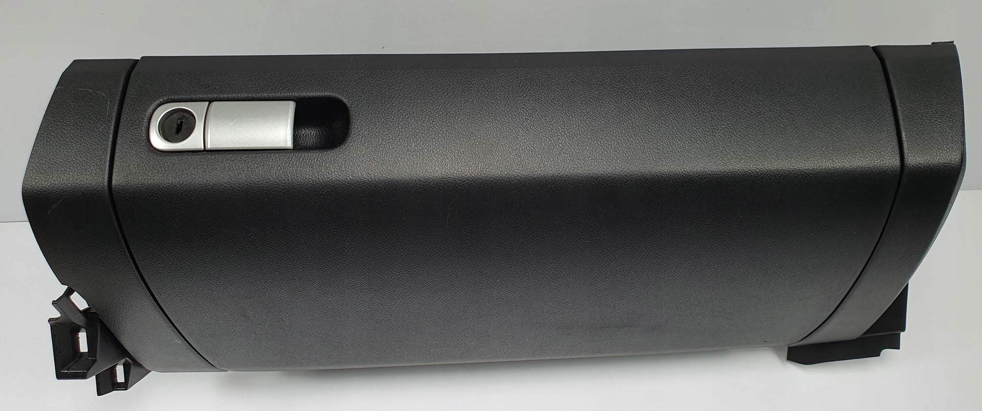 бардачок пассажира mazda 64030 европа