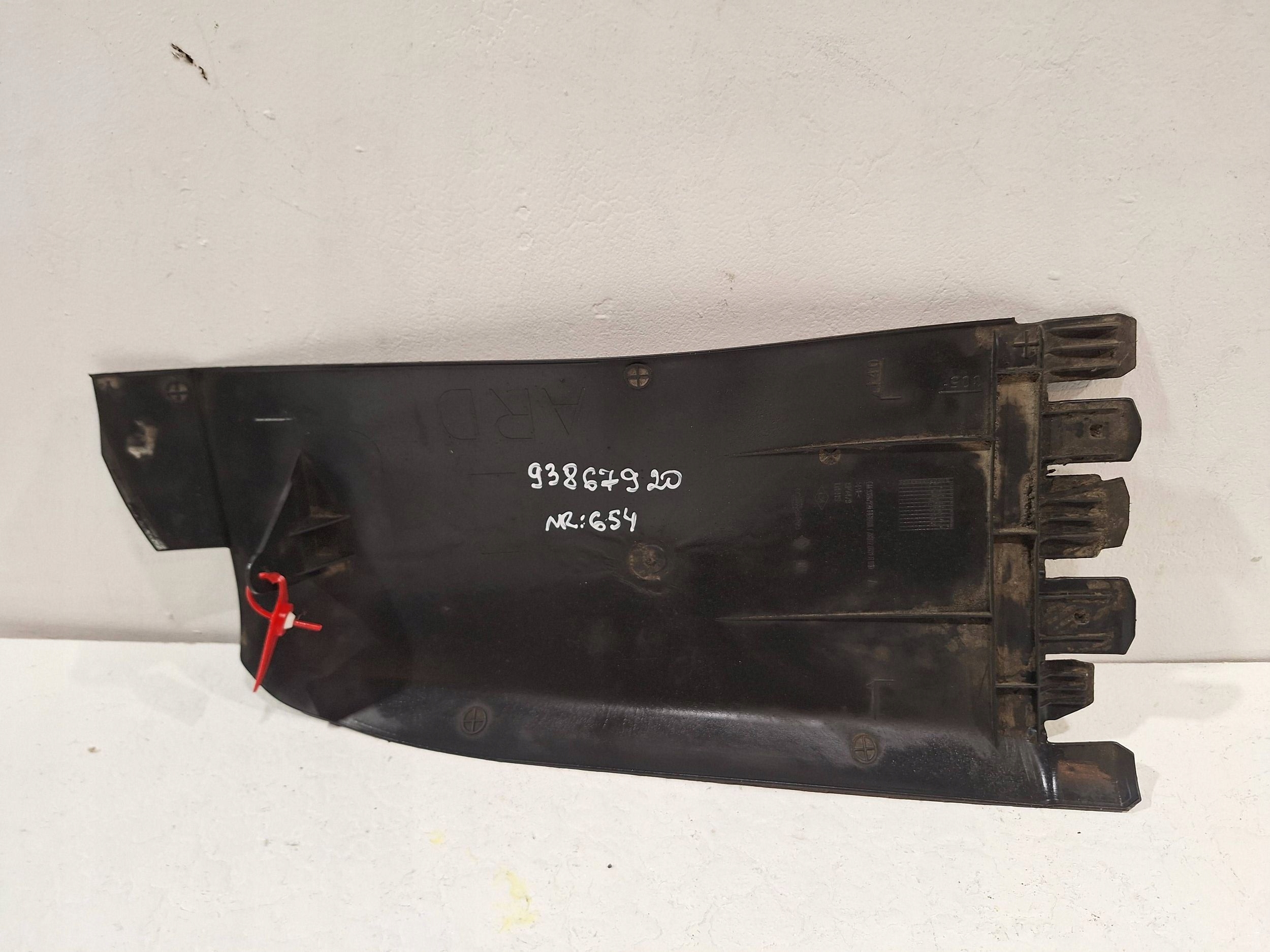 cover mudguard rear part right 93867920 RENAULT TRAFIC III VIVARO B 14