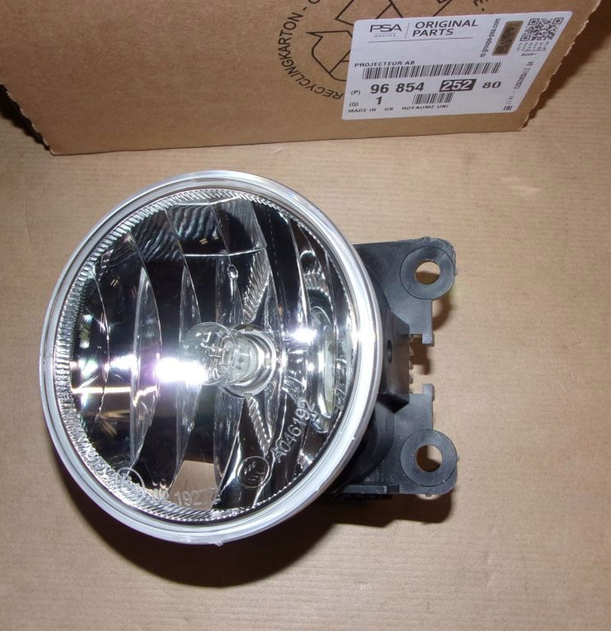 Lampa P/mlhová C C3 II,C3 Picasso 9685425280
