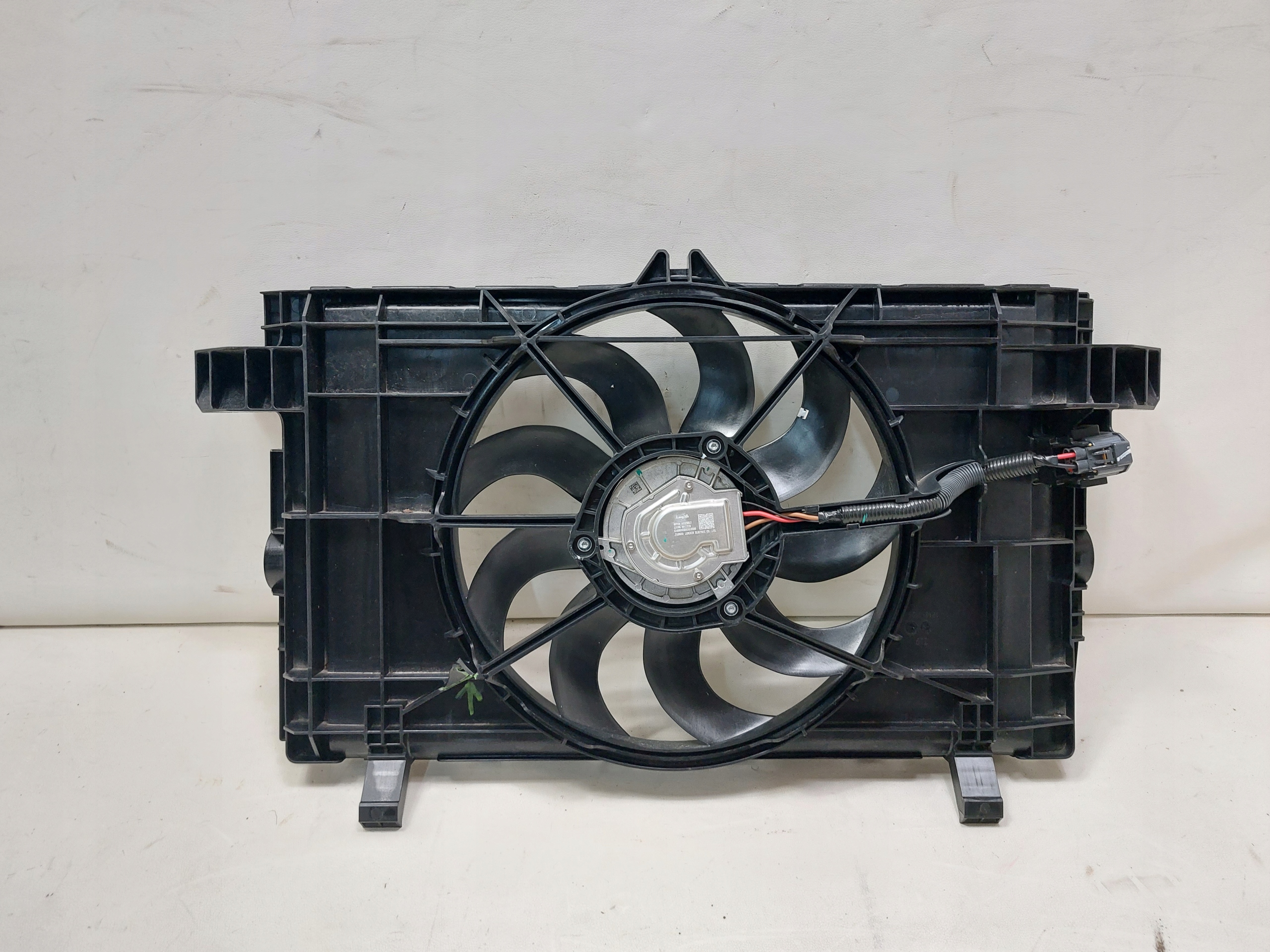 ВЕНТИЛЯТОР РАДІАТОРА TESLA МОДЕЛЬ 3 1607808-00-A