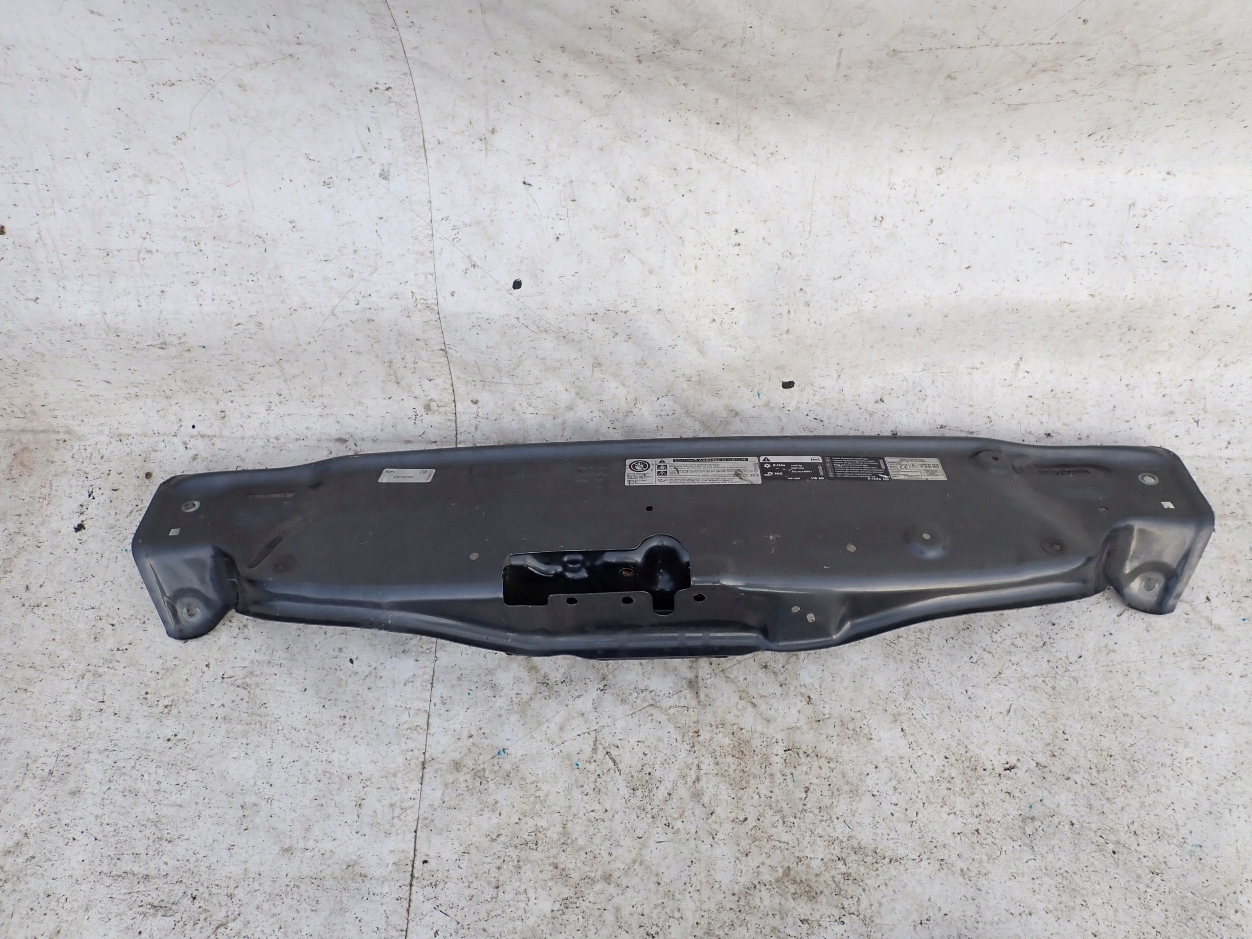VW AMAROK 2H0 10- wall support front GORA