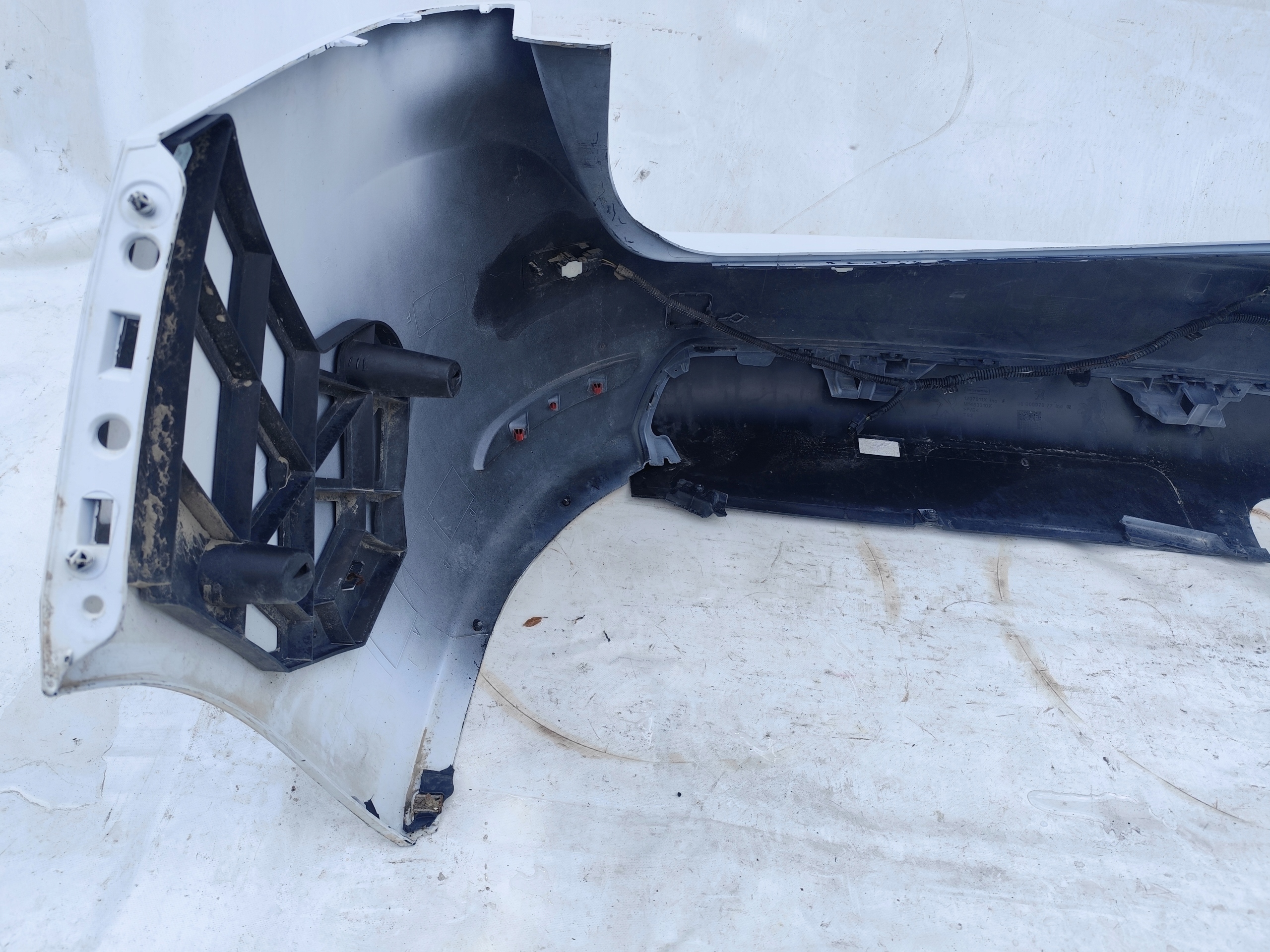 PEUGEOT 308 SW II bumper rear part rear PDC complete