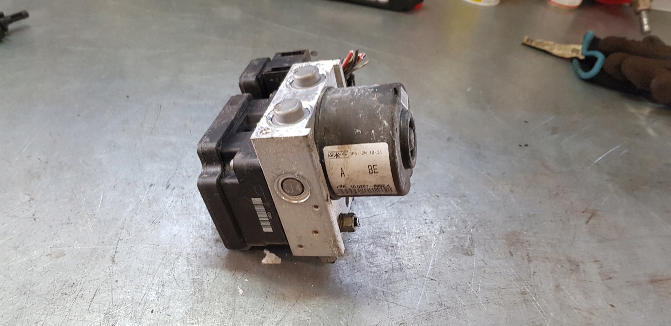 Ford OE 3M512M110GA насос ABS