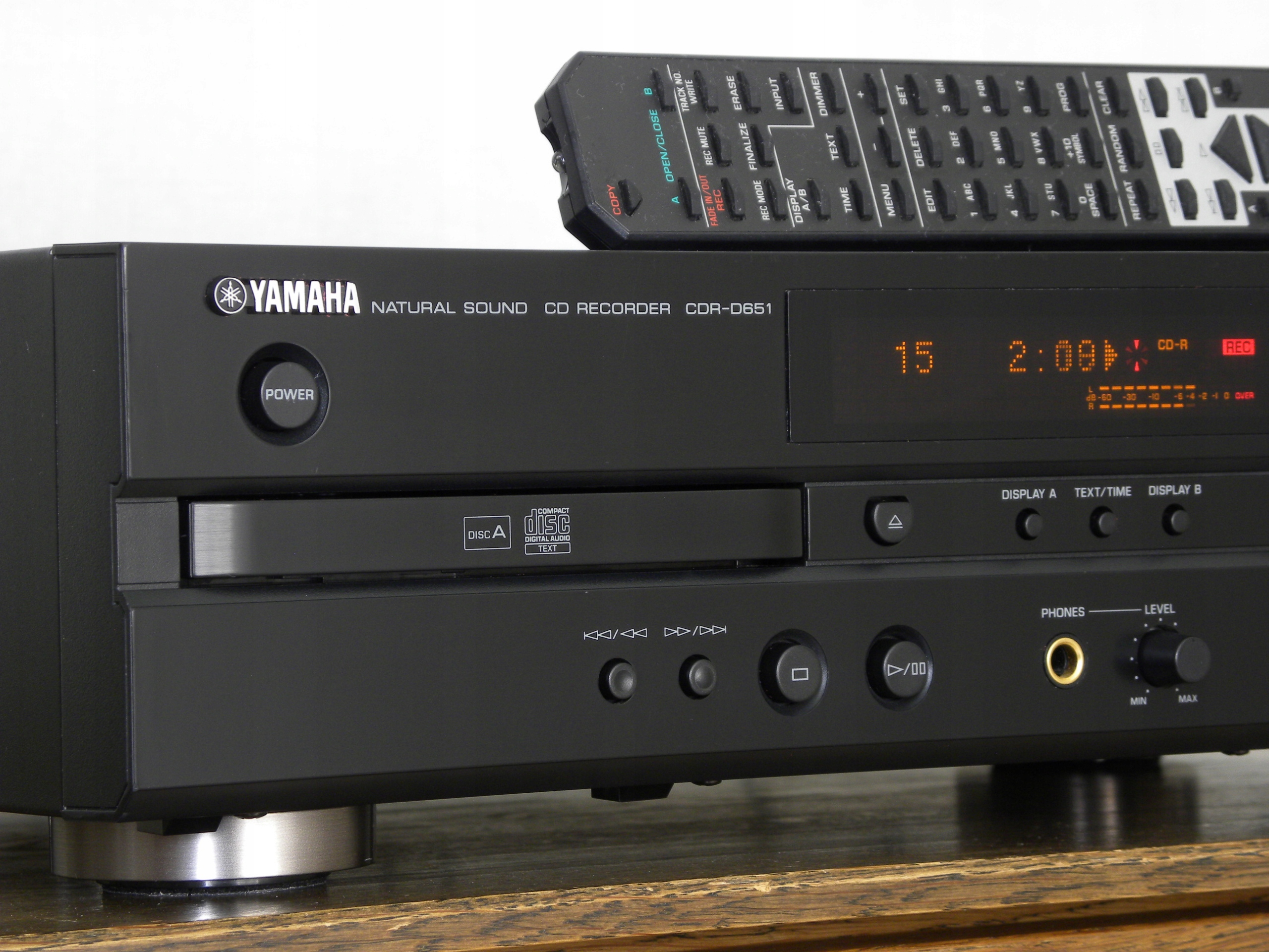 YAMAHA CDR-D651 – nagrywarka CD-R AUDIO, sprawna, pilot