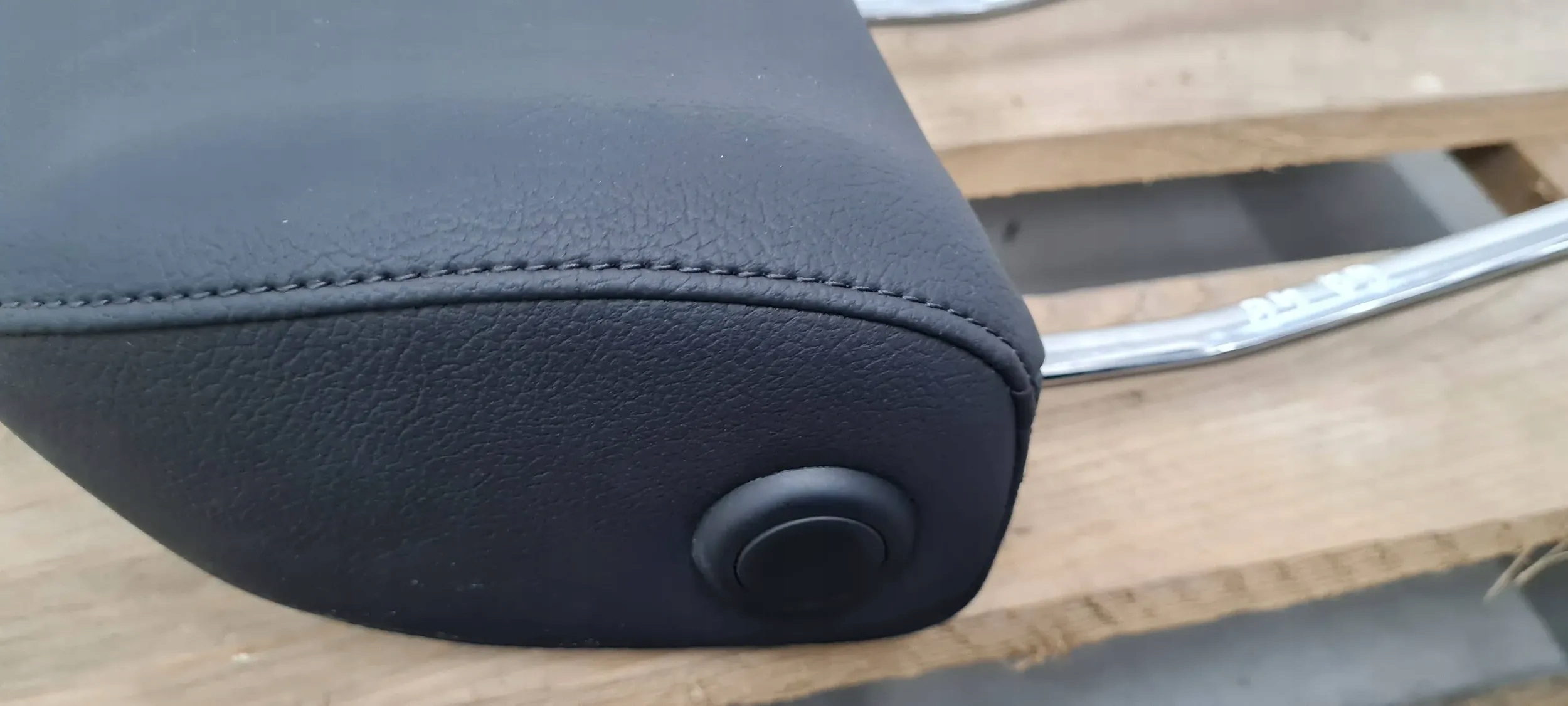 A4 B9 rest seat right front leather 8W0881904AD A5 8W