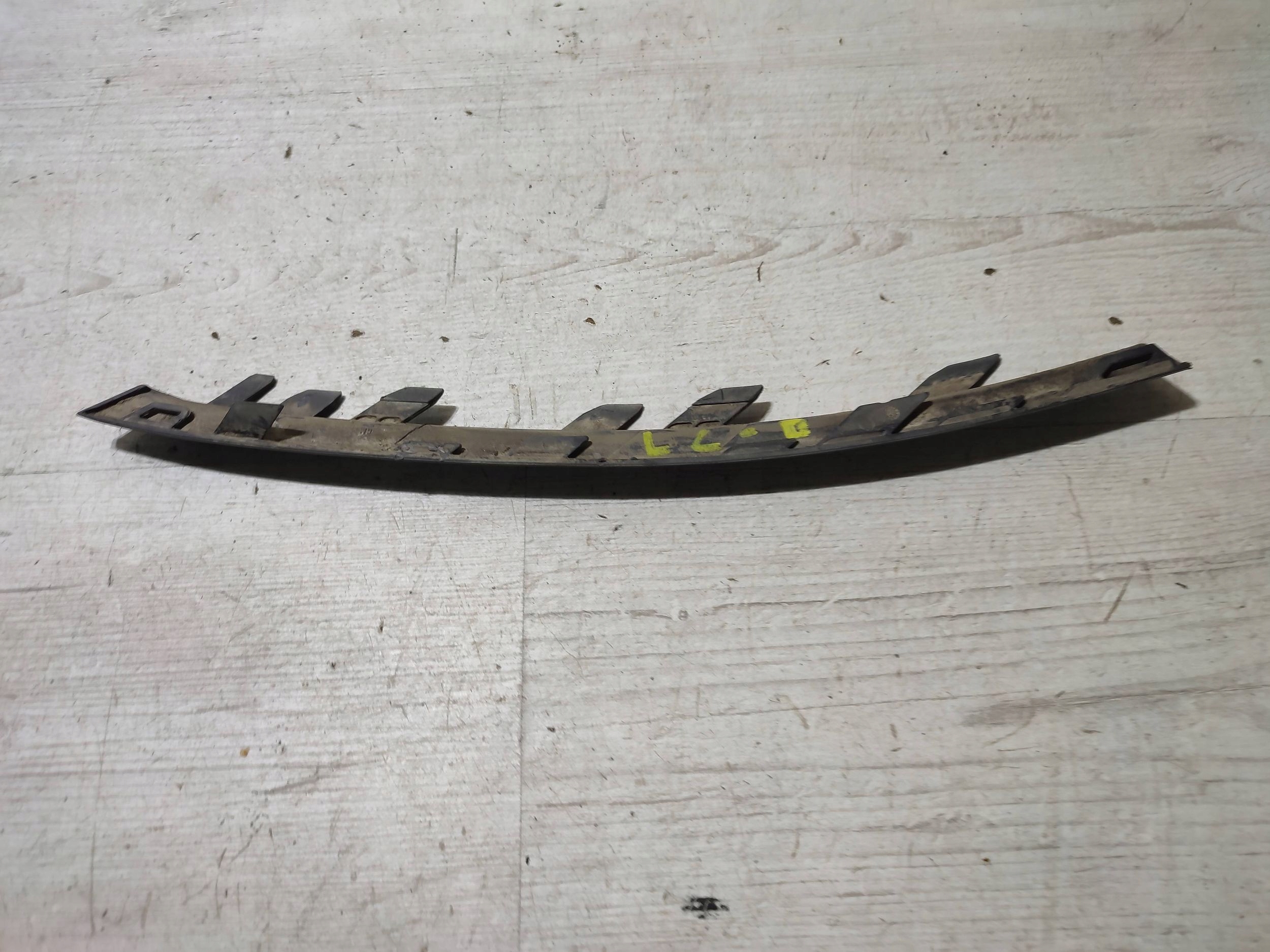 Opel Corsa E 2018 left side moulding of a bumper