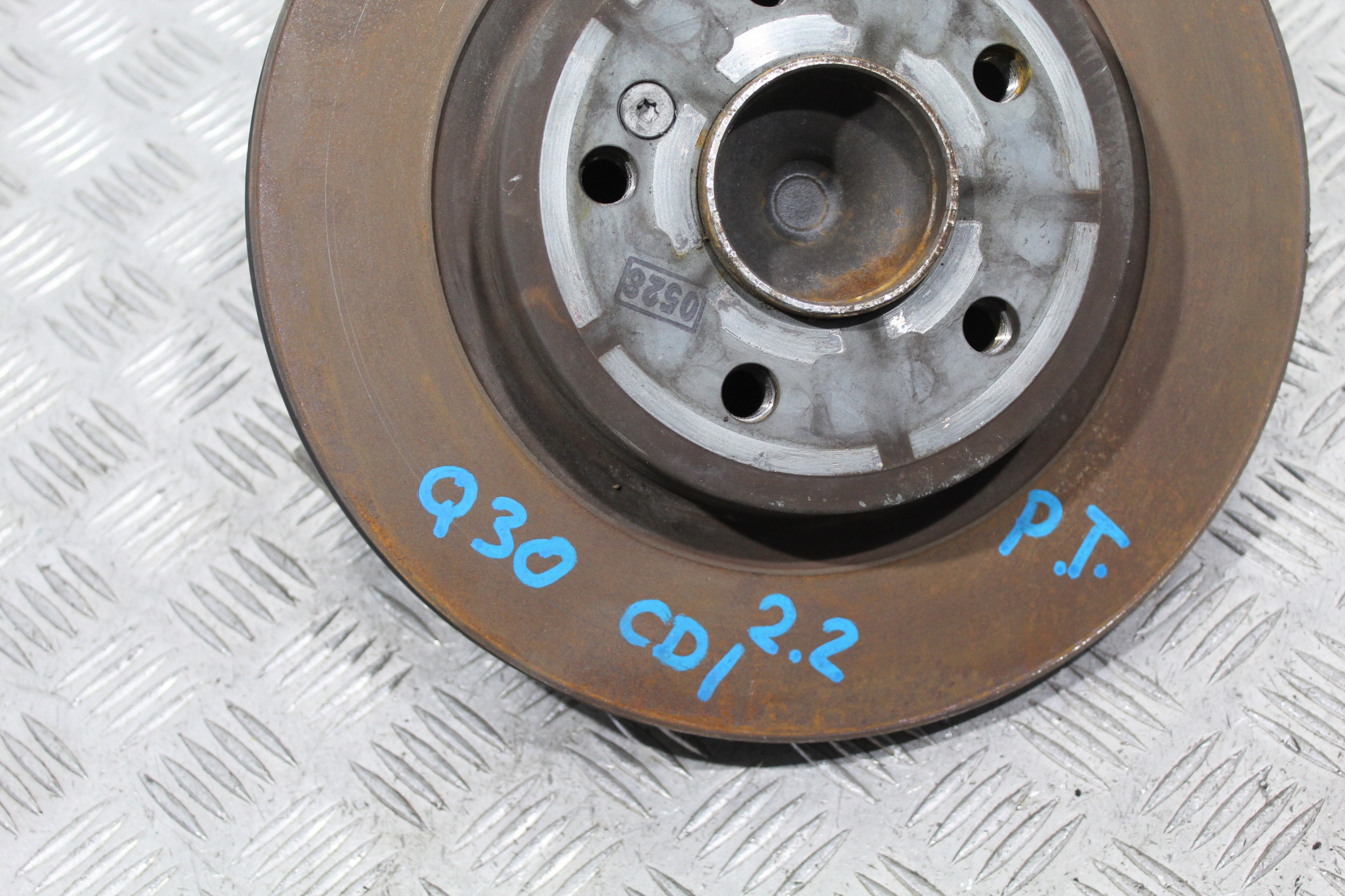 swing right rear part INFINITI Q30
