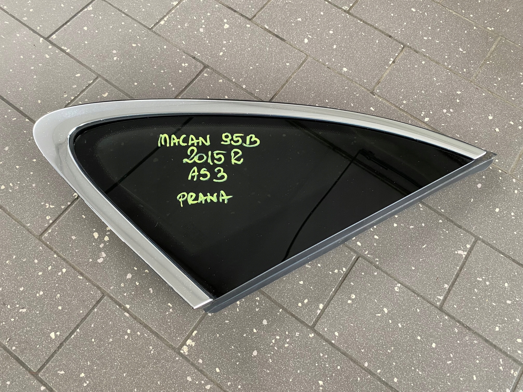 SZYBA KAROSERYJNA PRAWA PORSCHE MACAN 95B AS3 2015