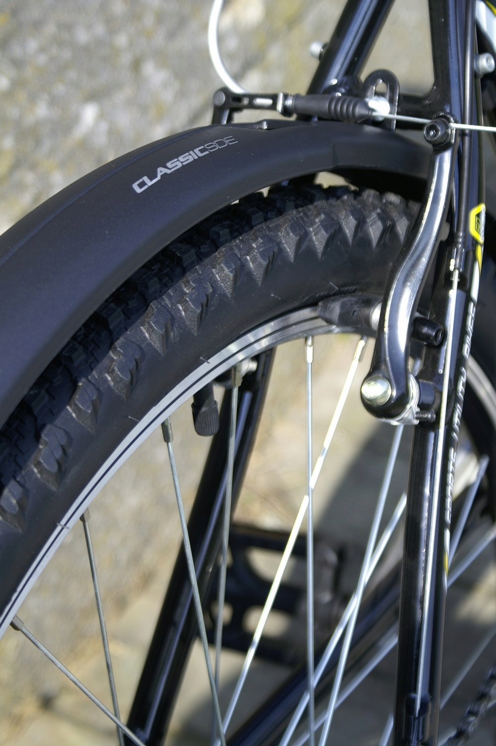 SIMPLA Błotniki CLASSIC 24-26'' czarny kpl. Kolor dominujący czarny