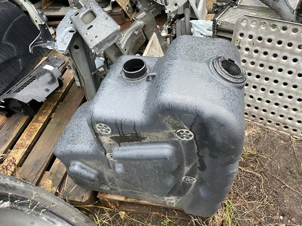 Renault модельный ряд Volvo FH4 бак AdBlue