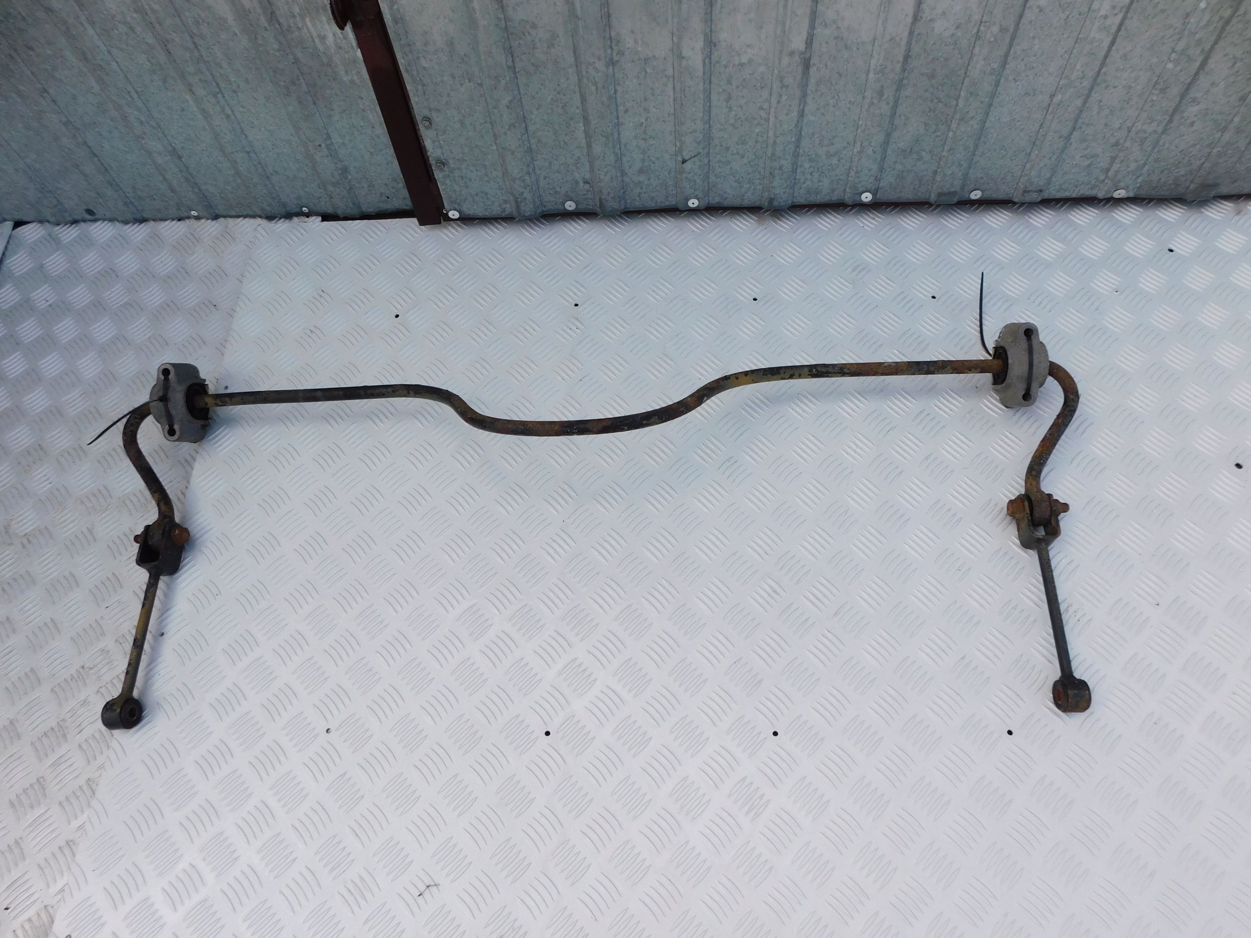 Mercedes Sprinter 906 VW Crafter stabilizator dyfra rear part complete OEM