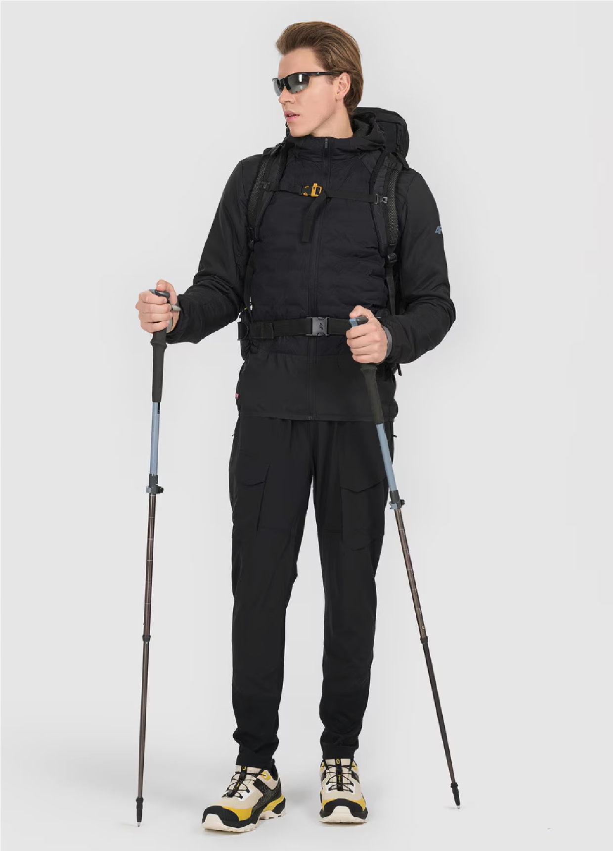 4F Pánská Péřová Trekingová Bunda Primaloft M0799 Černá XXL