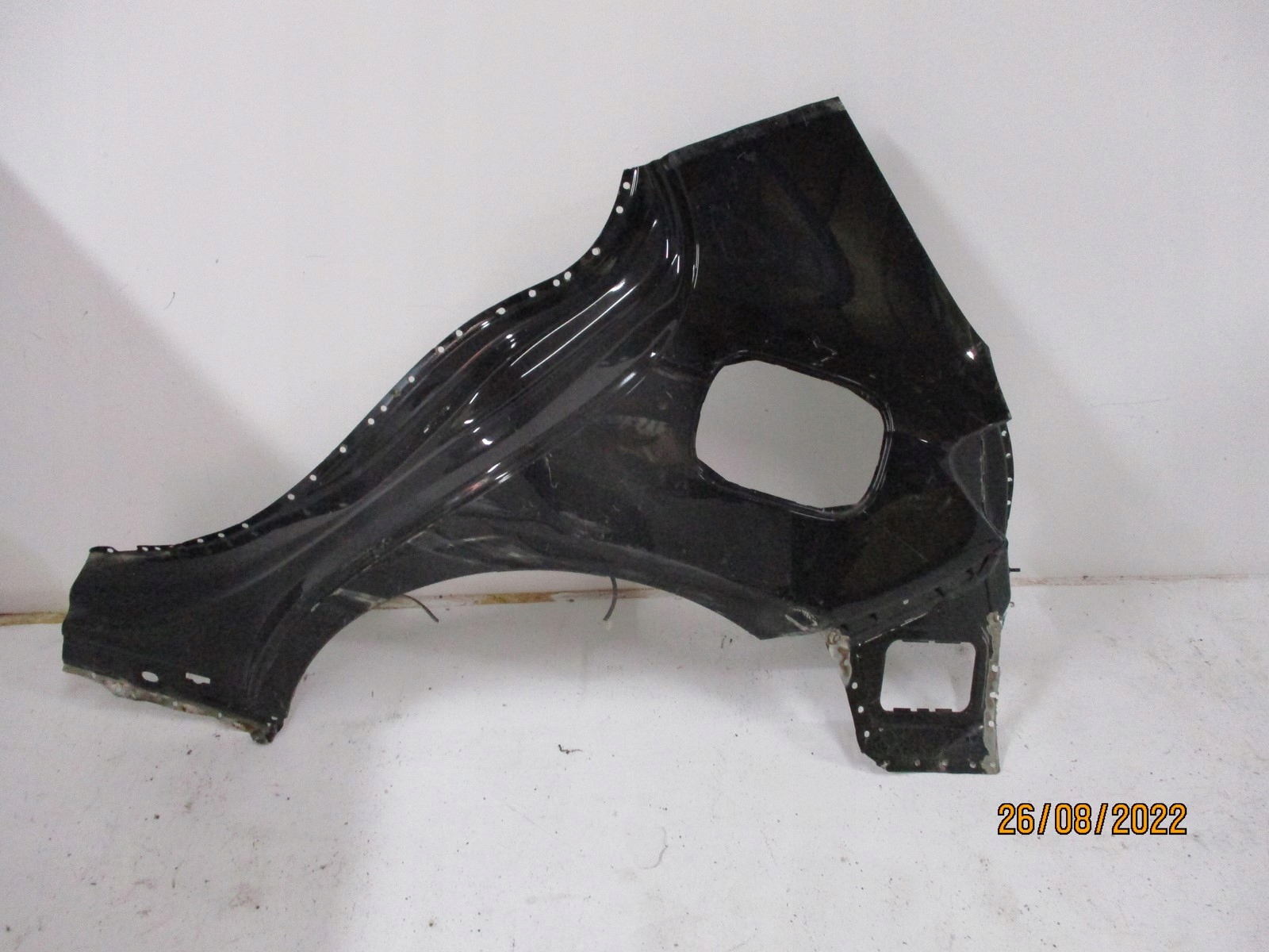 PARAFANGO SINISTRA MERCEDES A177 A1776303900 A KLASA